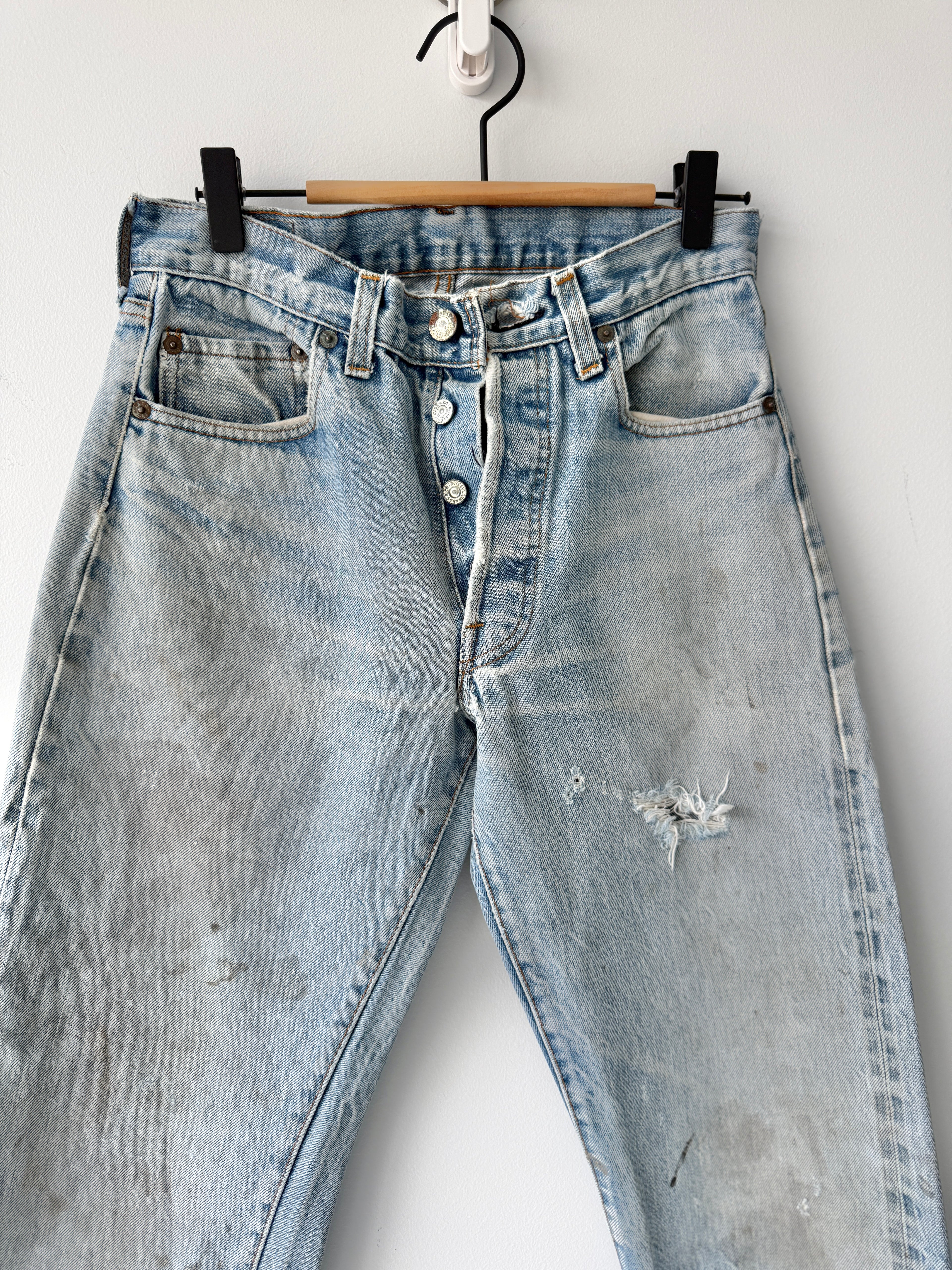 Selvedge W27 L30 vintage Levis 501 26/27” measured light blue faded 80s USA Levi’s 501s