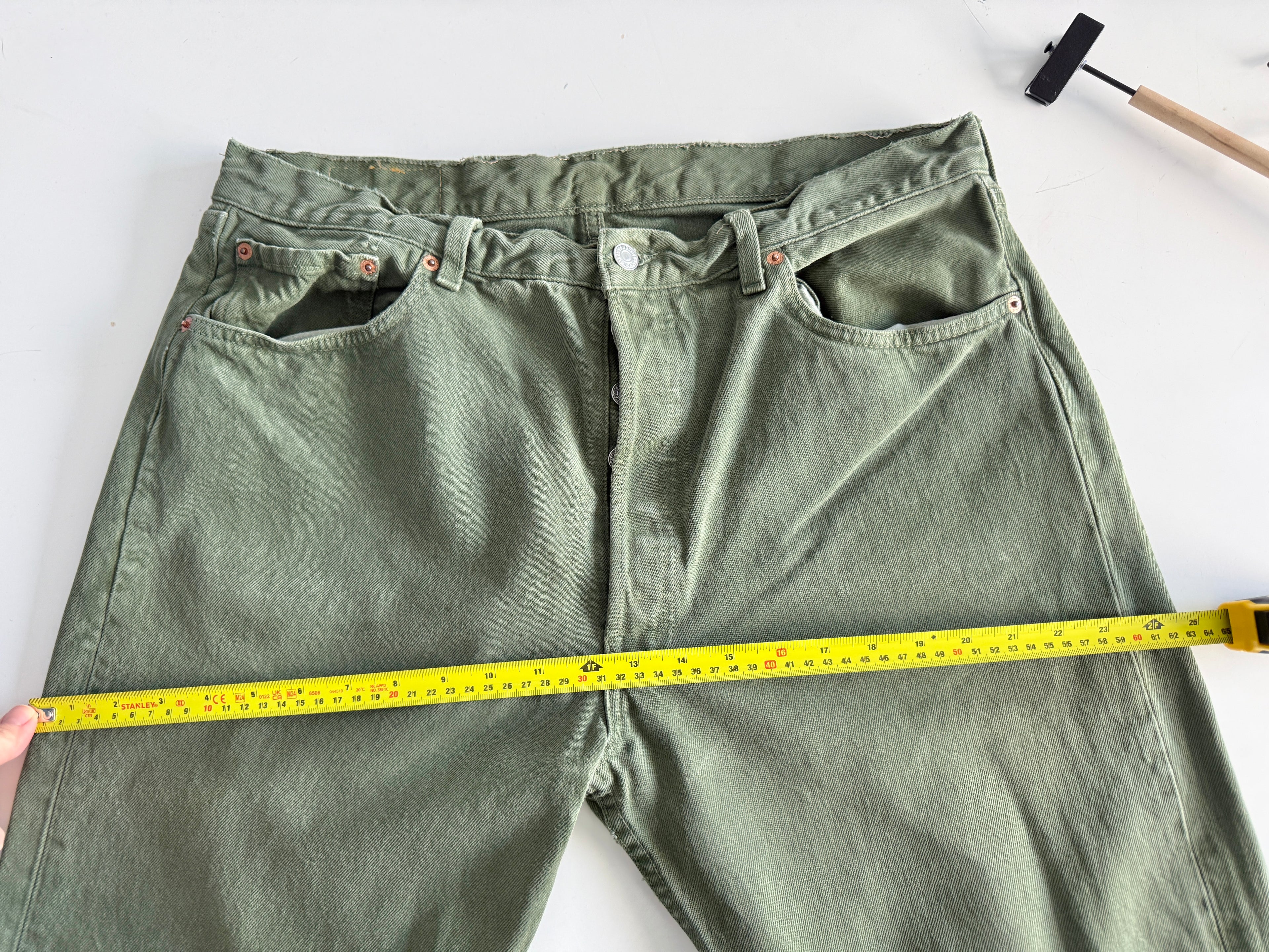 W35 L31 vintage Levis 501 34-35” measured dark green denim 90s USA 501s