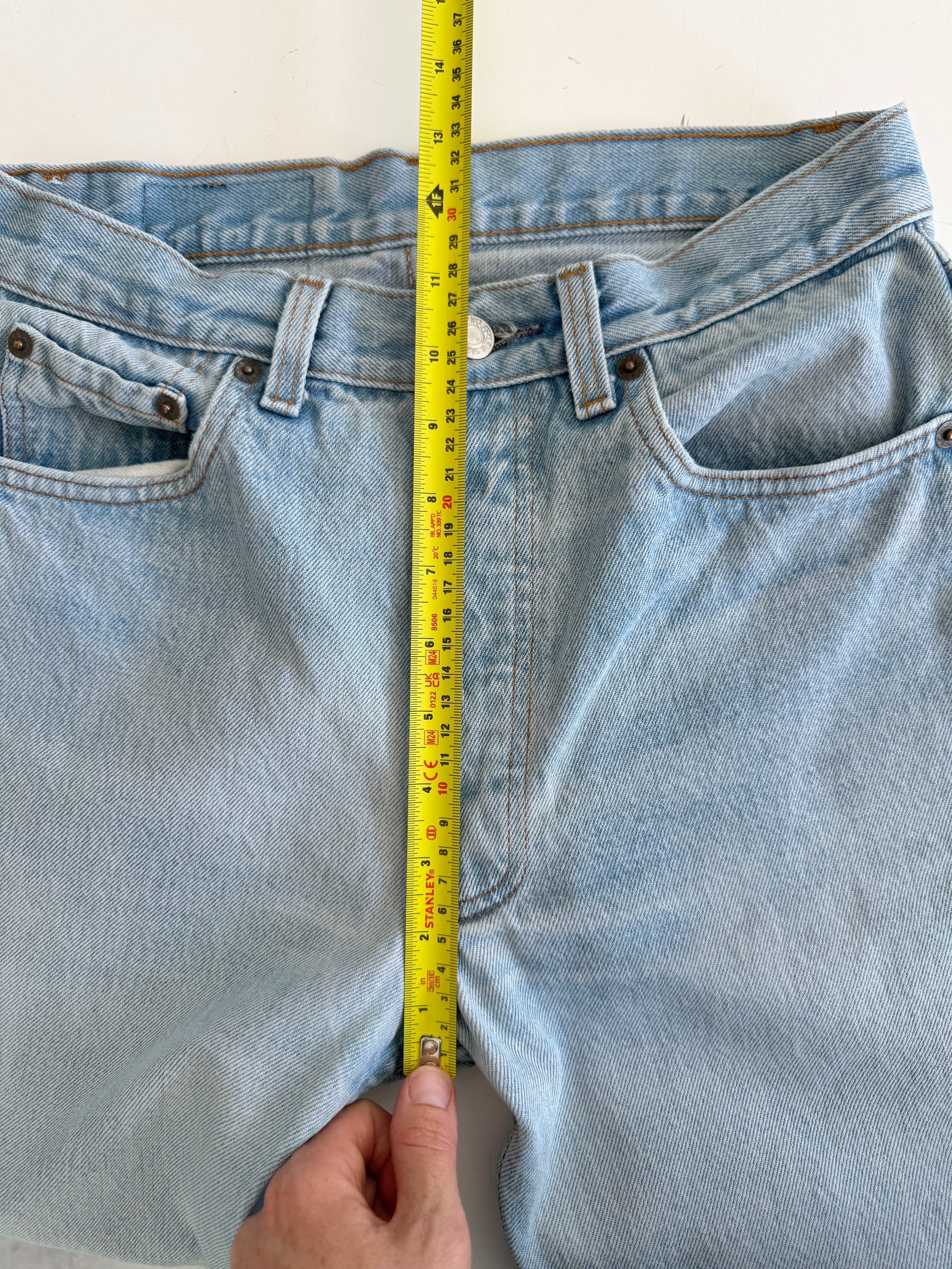 W27 L31 vintage Levis 501 26/27” measured waist light blue faded  90s USA 501s