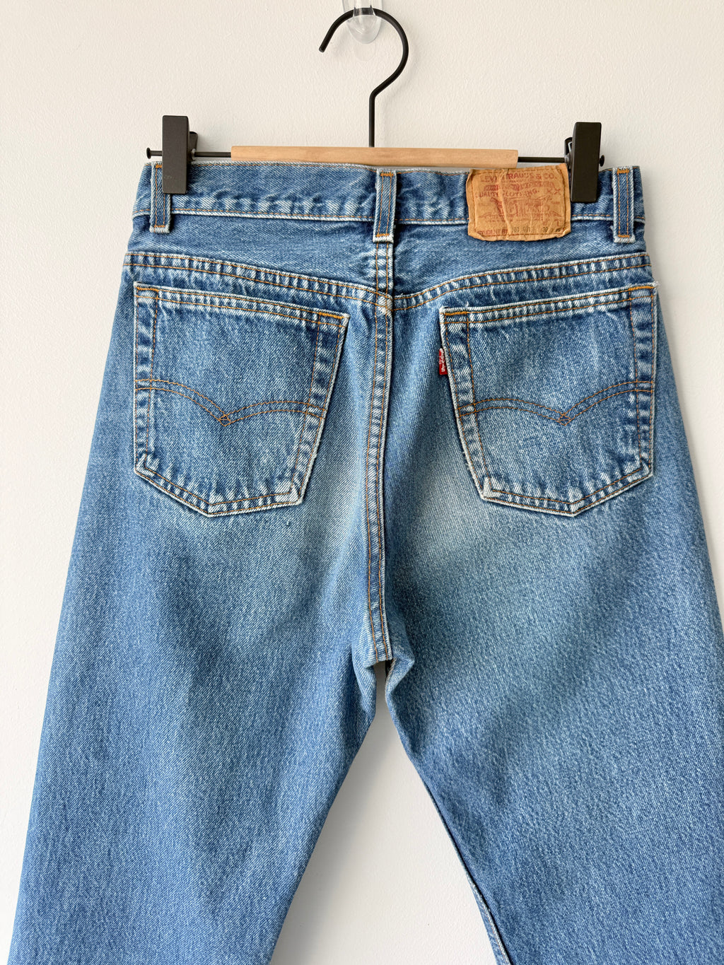 W27 L27 vintage Levis 701 0117 dark faded blue 29/30” measured waist 701 0117s 80s USA