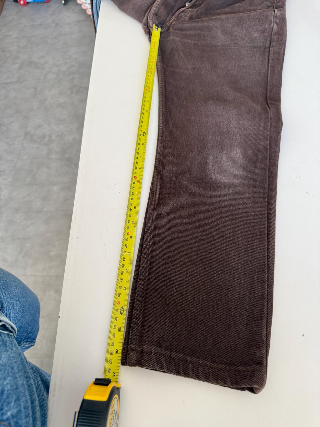 W28 L26.5 vintage Levis 501 27-28” measured brown made in USA 90s