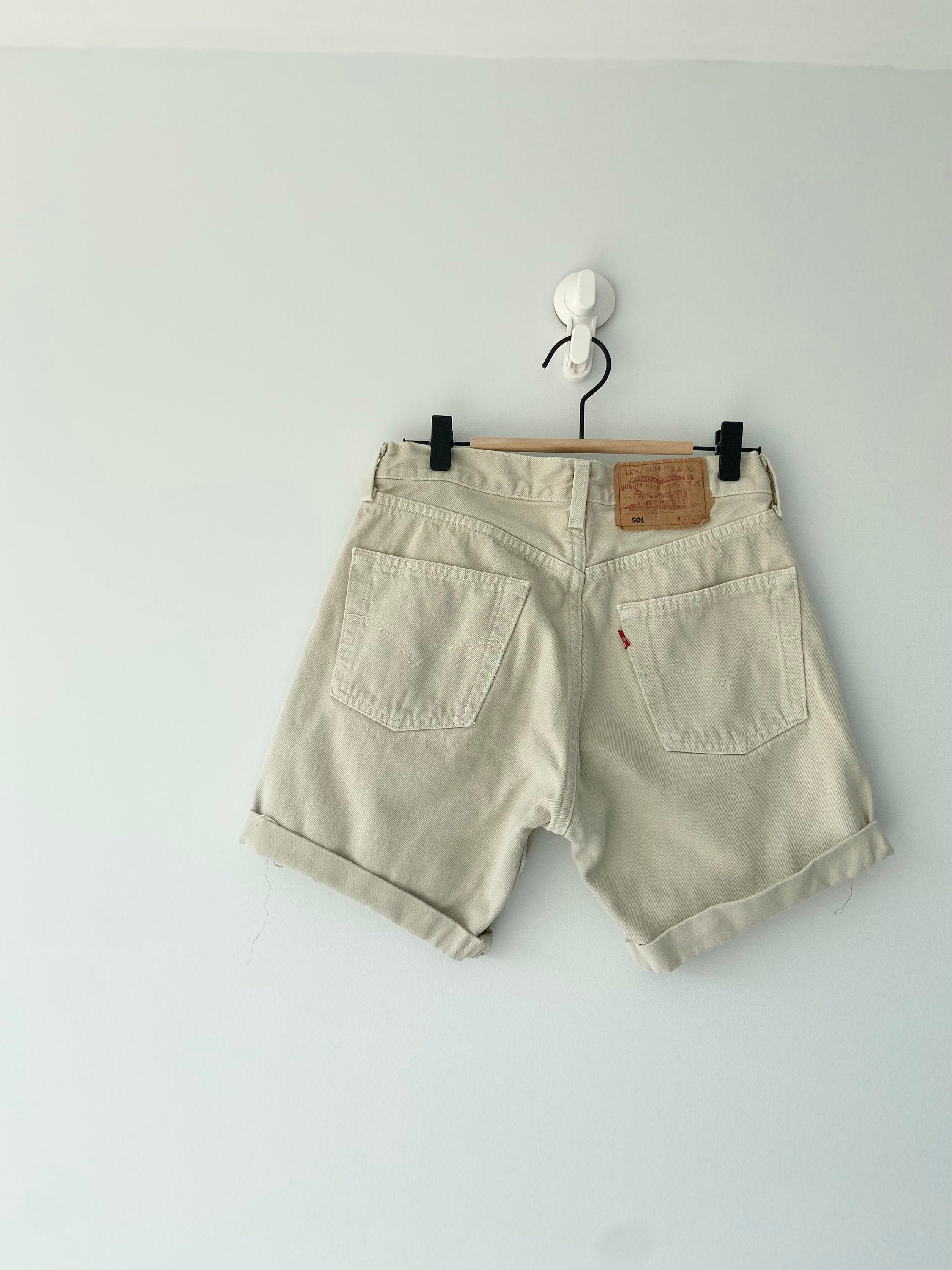 w27 Beige Vintage Levi’s 501  shorts