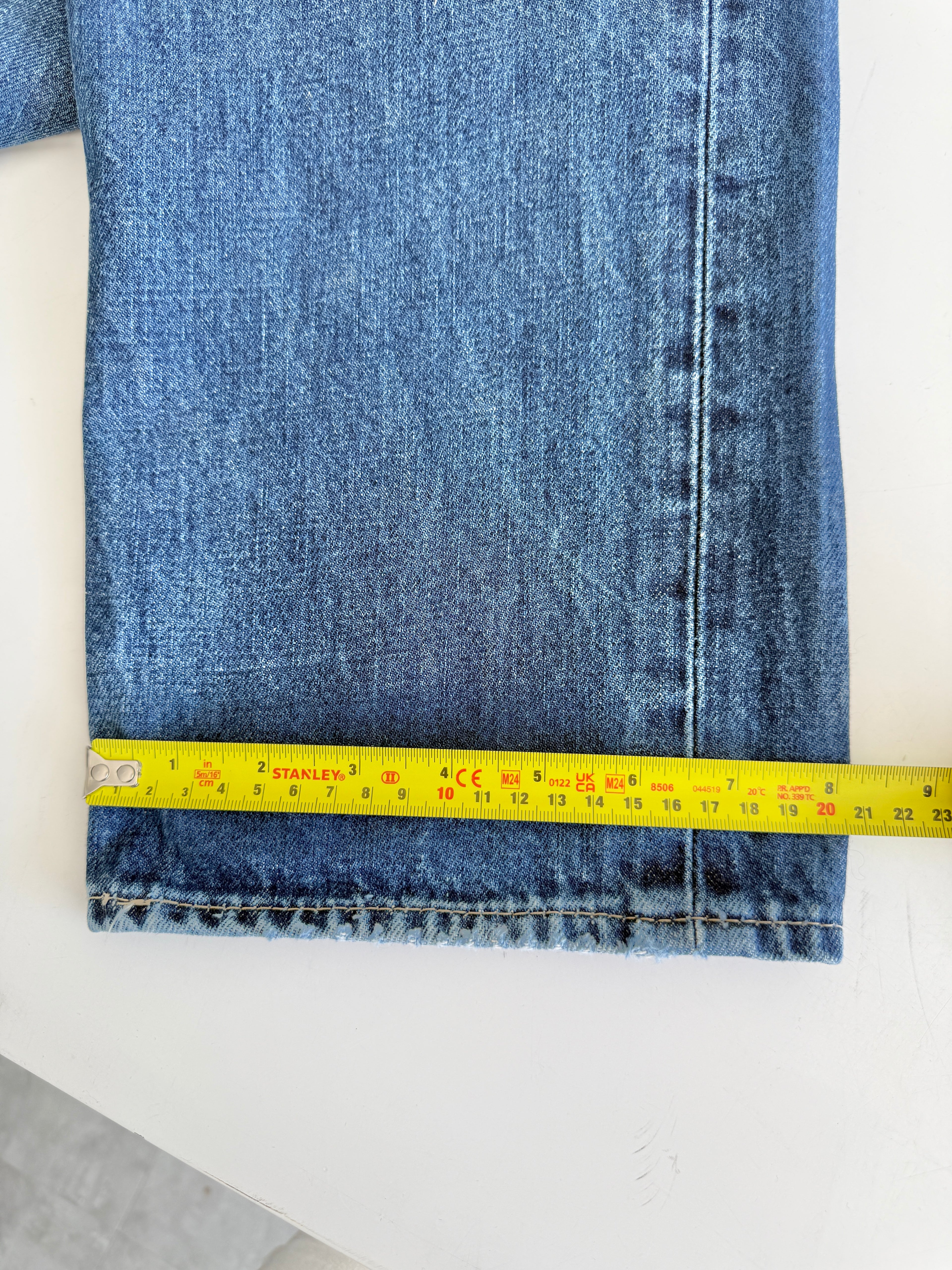 W30 L29 vintage Levis 501 29/30” measured waist faded dark blue 501s Y2K denim