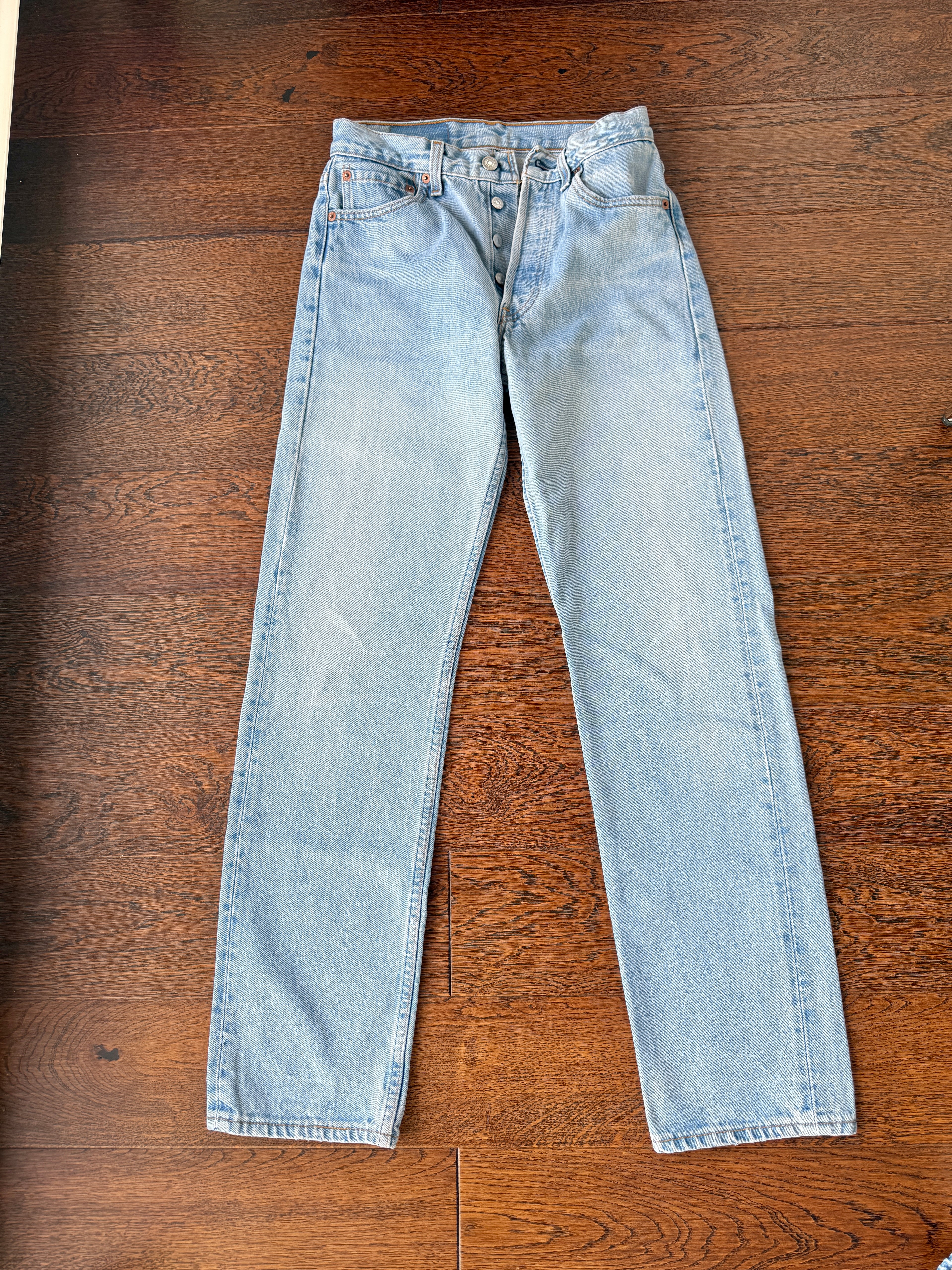 W26 L30 vintage Levis 501 25-26” measured light faded blue 90s USA Levi’s 501s