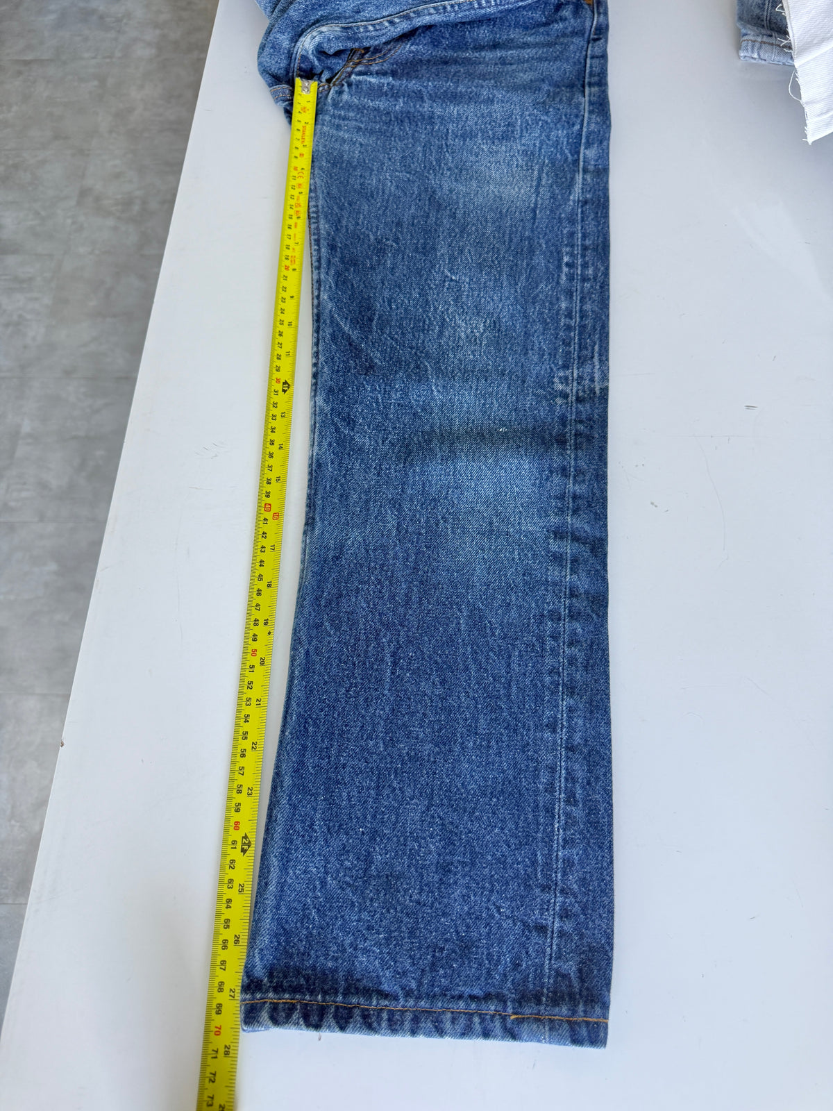 W26 L27 vintage Levis 501 25/26” measured raw blue 80s USA 501s slim hips