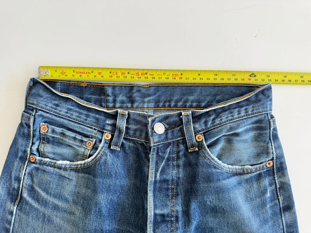 W26 L30 vintage Levis 501 25/26” measured waist dark faded blue 501s Y2K