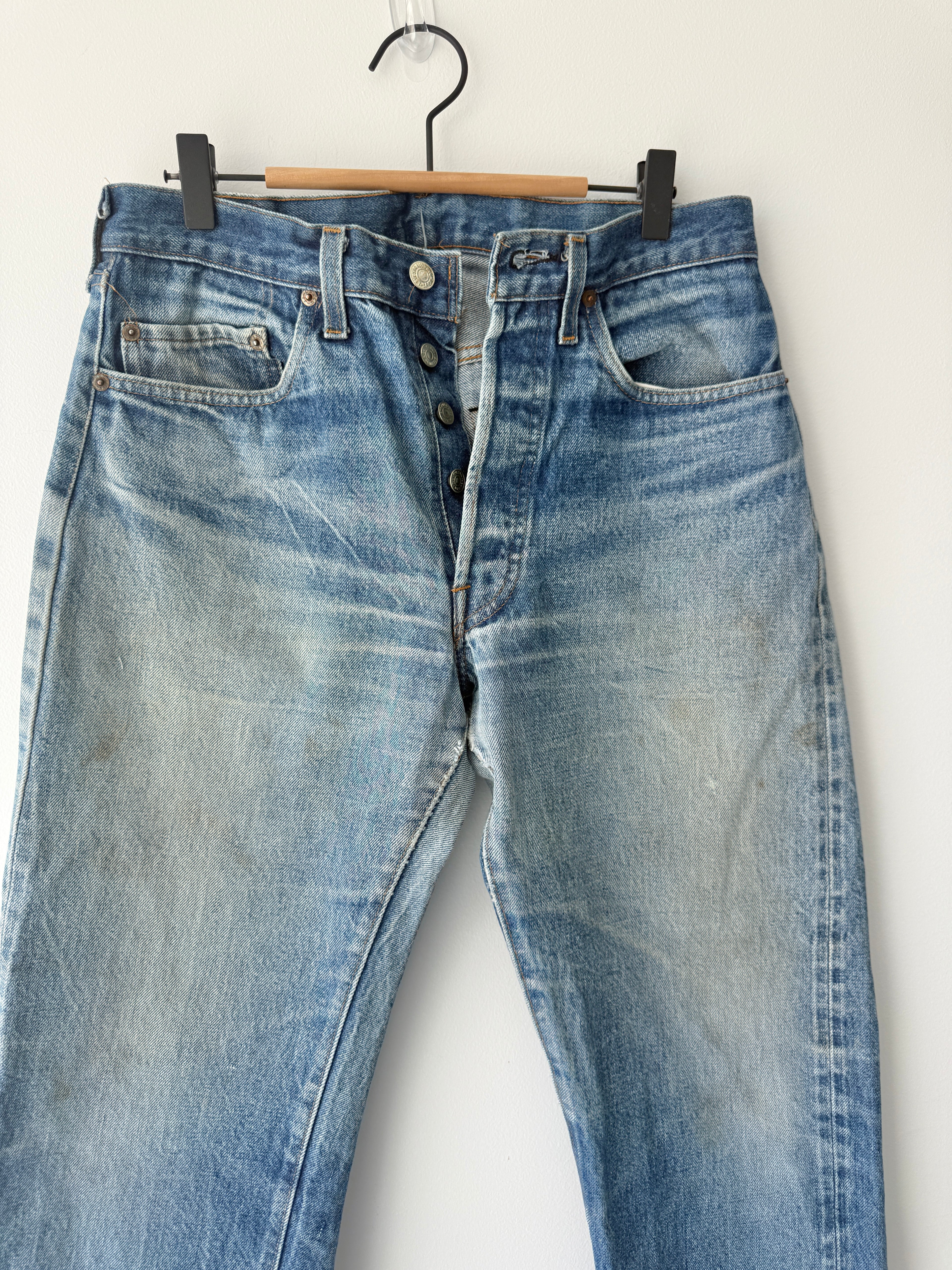 W30 L27 vintage Levis 501 29/30” measured waist dark faded blue 501s USA 80s