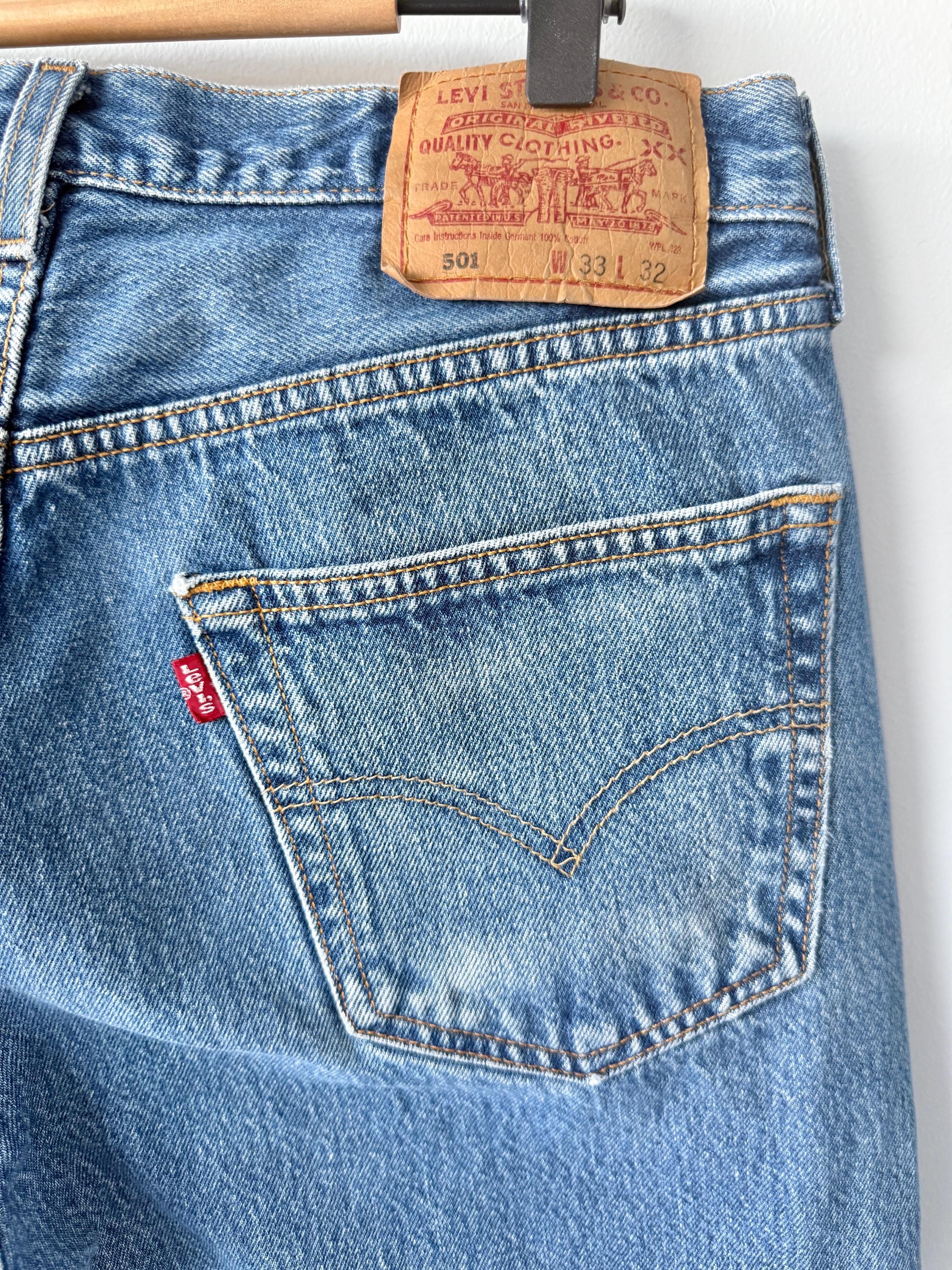 W31 L31 vintage Levis 501 30-31” measured dark Blue faded wallet mark made in y2k