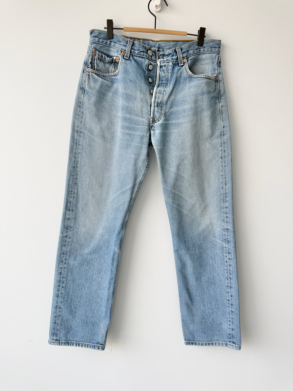 W30 L29 vintage Levis 501 29/30” measured unique faded blue denim 90s Levi’s 501s