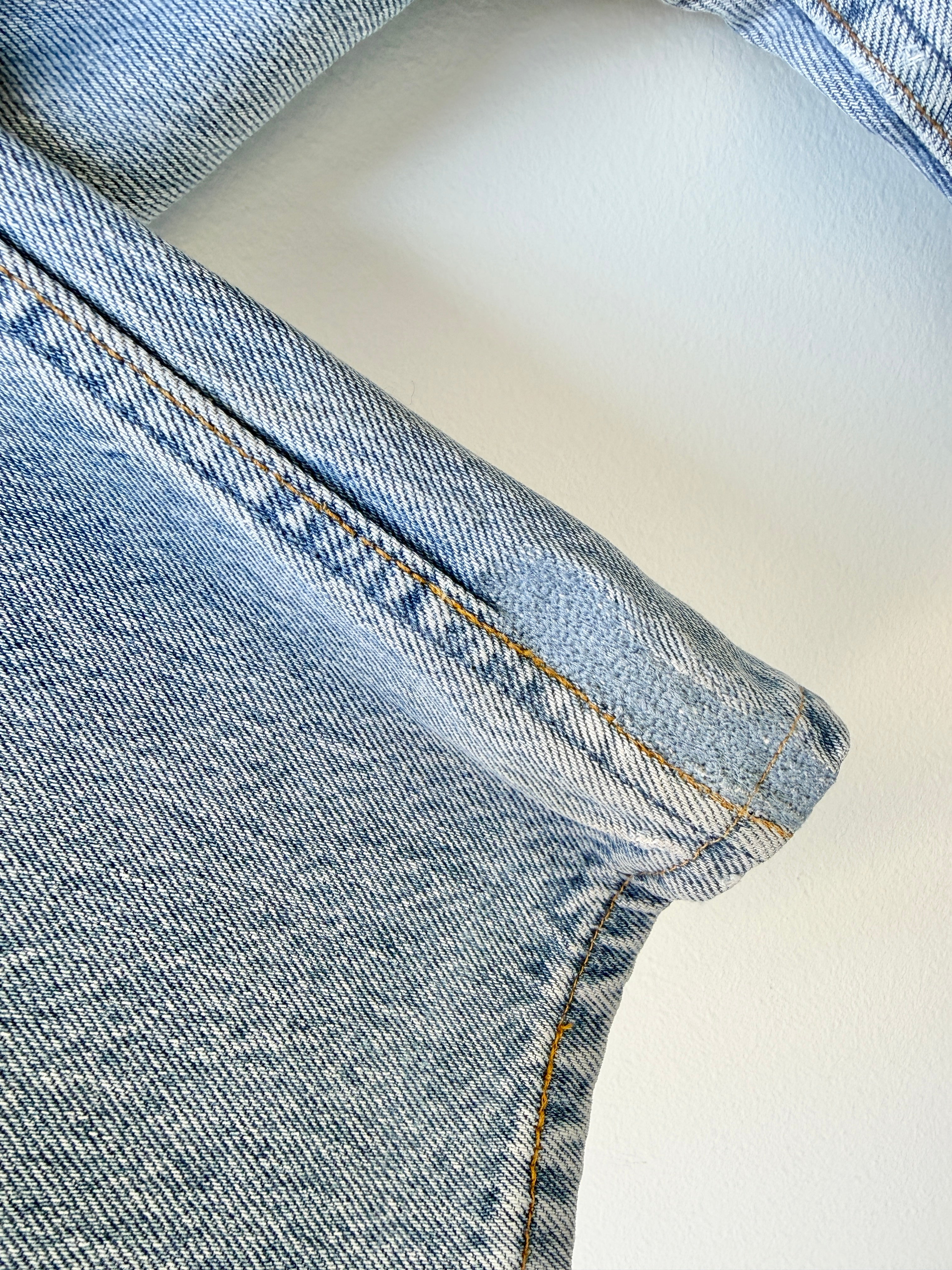 W23 L30 vintage Levis 501s 22/23” light medium blue Levi’s 501s 90s