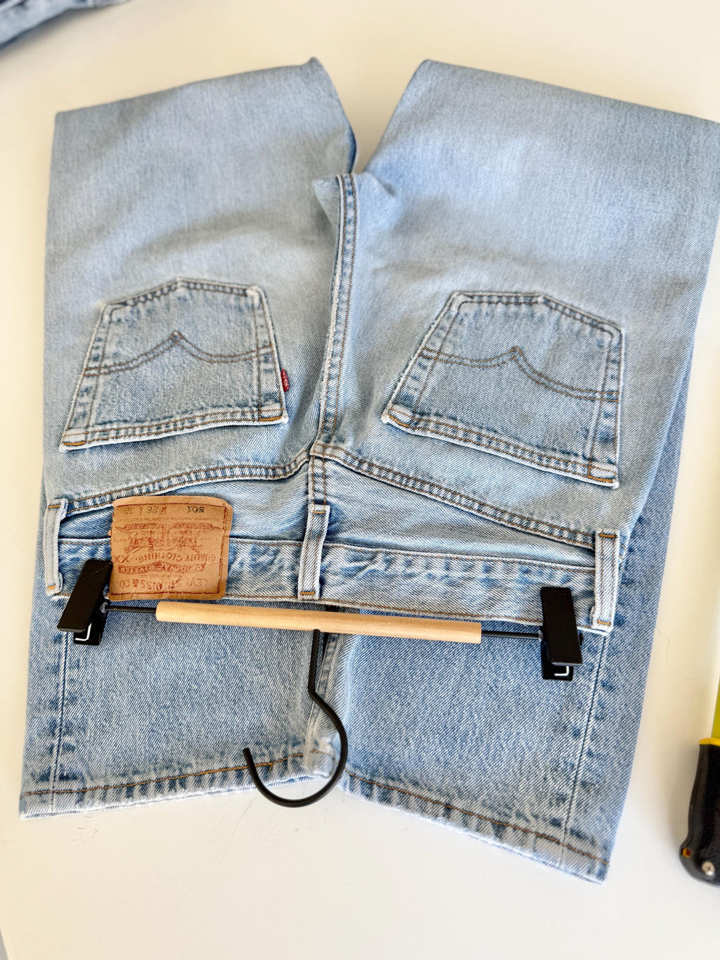 W26 L29 vintage Levis 501 25-26” measured waist light faded denim made in USA 90s