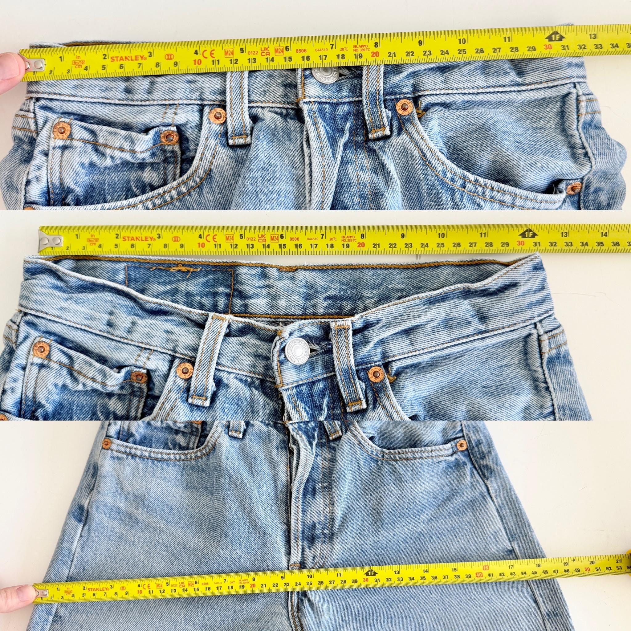 W25 L32 Levis 501 vintage 24-25” waist medium light blue 501s made in France 90s