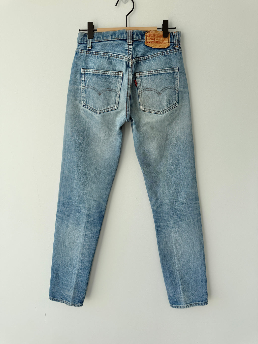 Re done - W25 L31 vintage Levis 501 24/25” measured whiskers medium blue 80s 501s