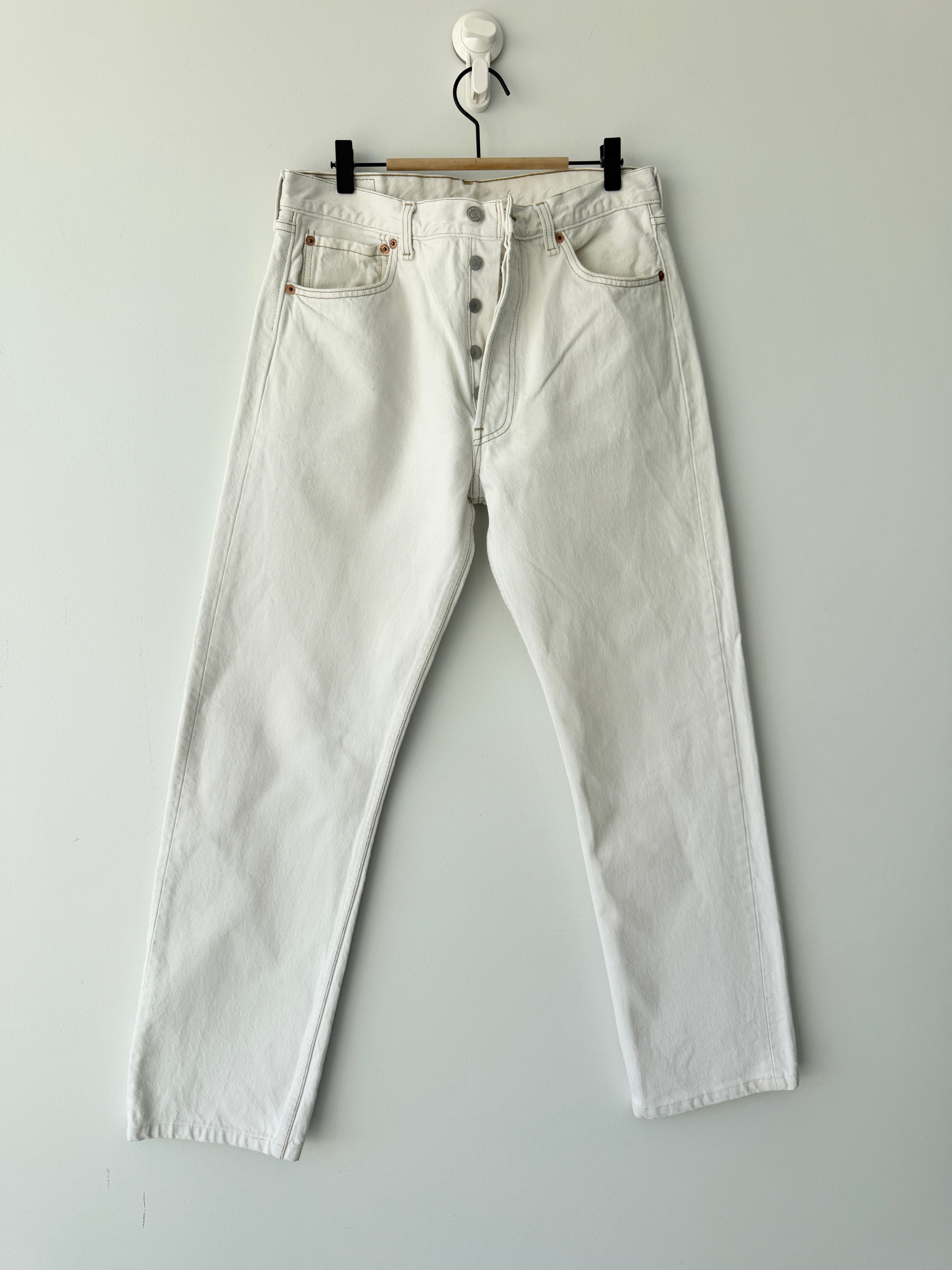 W31 L30 vintage Levis 501 30/31” measured white denim 90s Levi’s 501s
