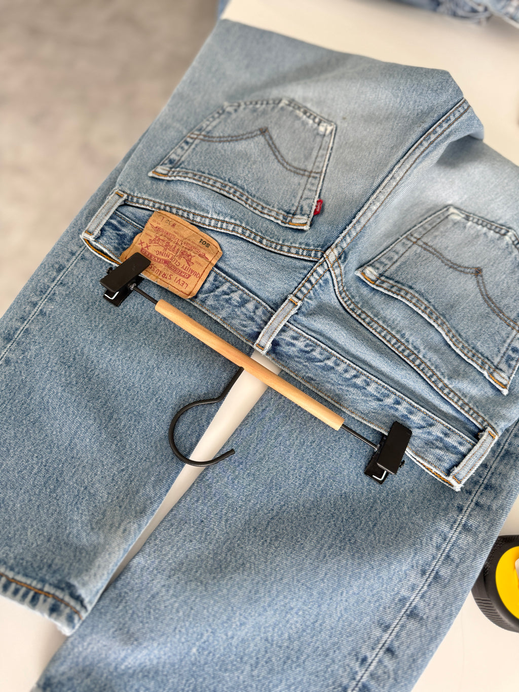 W30 L29 vintage Levis 501 29/30” measured unique faded blue denim 90s Levi’s 501s