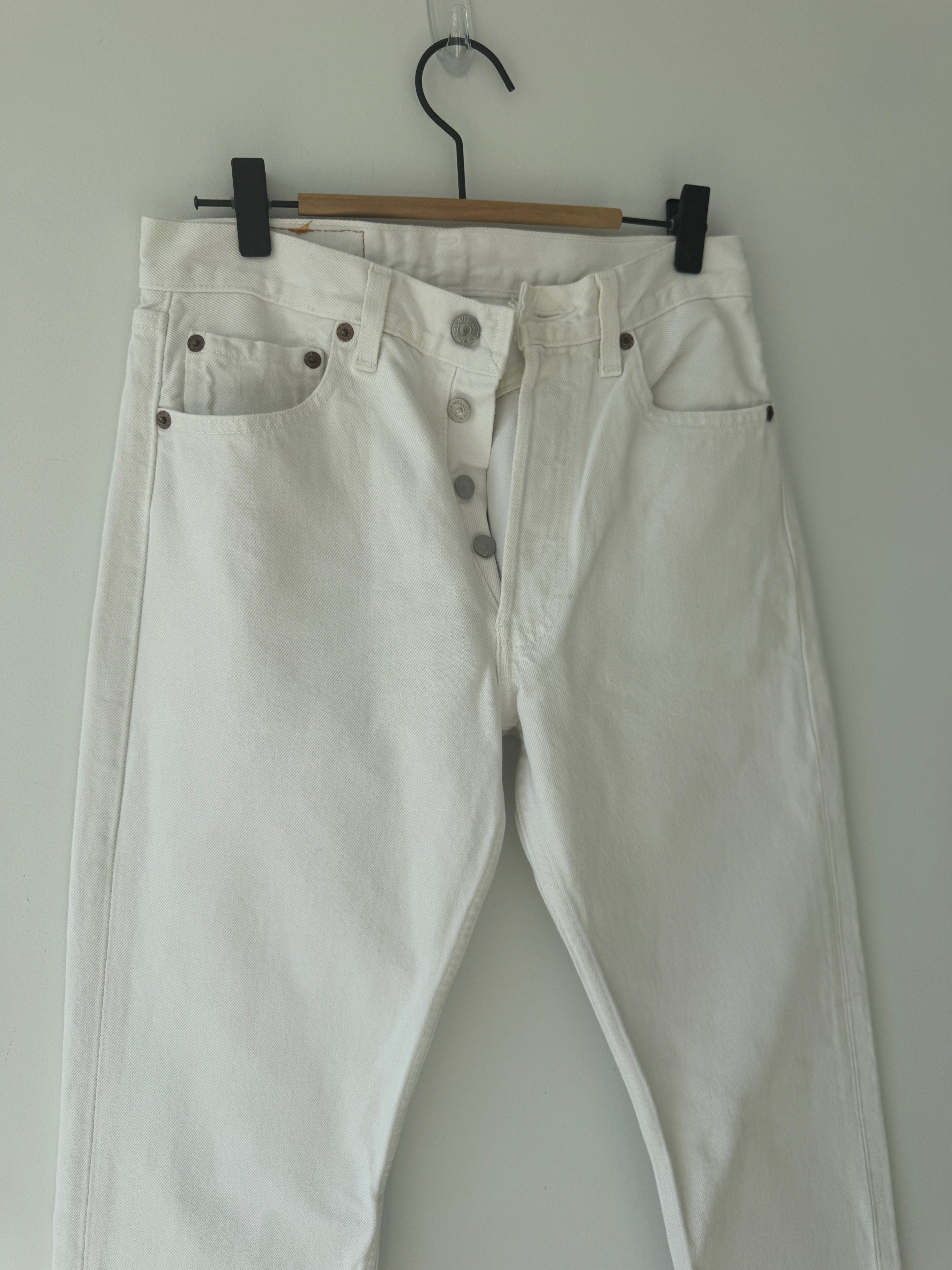 W27 L31 vintage Levis 501 26/27” measured waist white 501s 90s USA denim