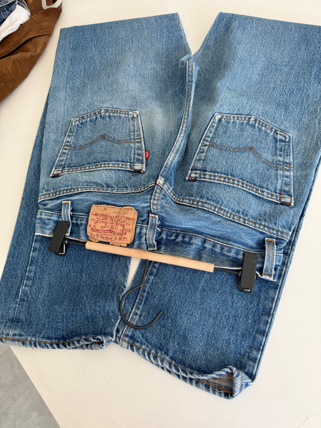 W29 L32 vintage Levis 501 28-29” measured dark faded blue denim 80’s levi’s 501s