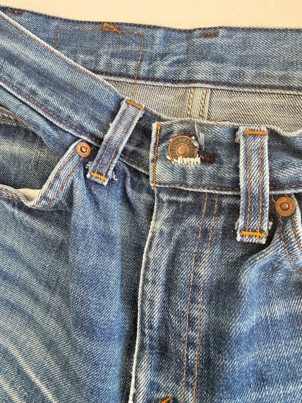 Soft W26 L27 vintage Levis 630 25/26” measured waist dark faded blue 630s 80s