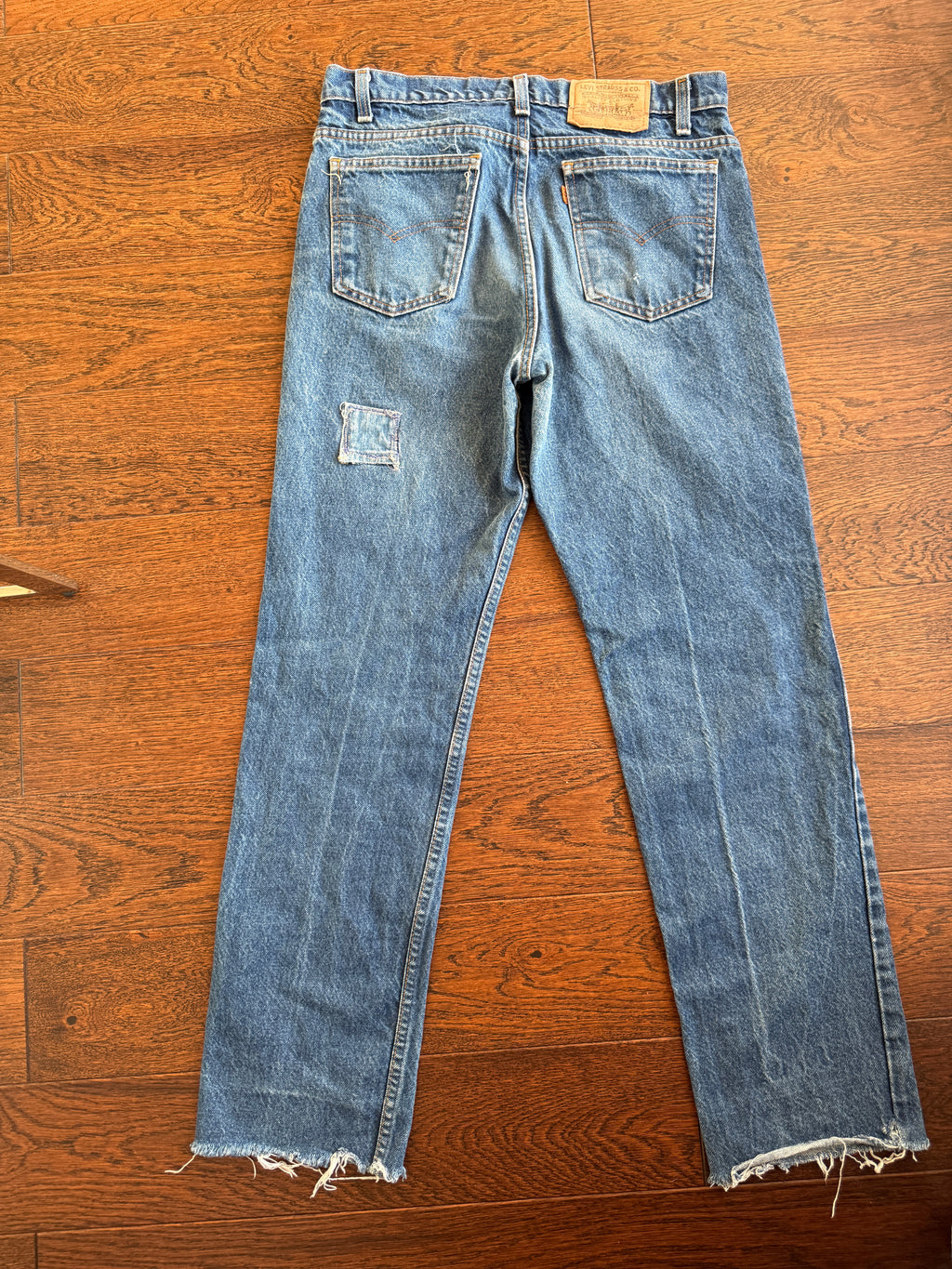 W31 L30 vintage Levis 509s 30/31” measured dark denim patch work blue 90s 509s USA