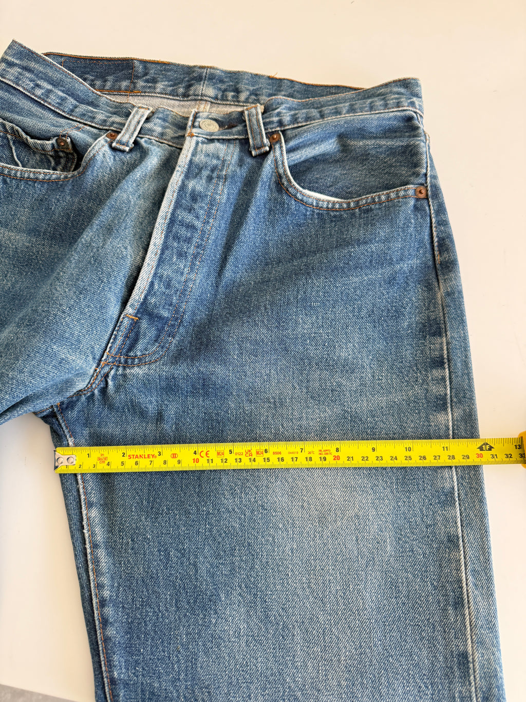 Soft W29 L36 vintage Levis 501 28-29” measured selvedge red line USA dark faded blue made in 80s
