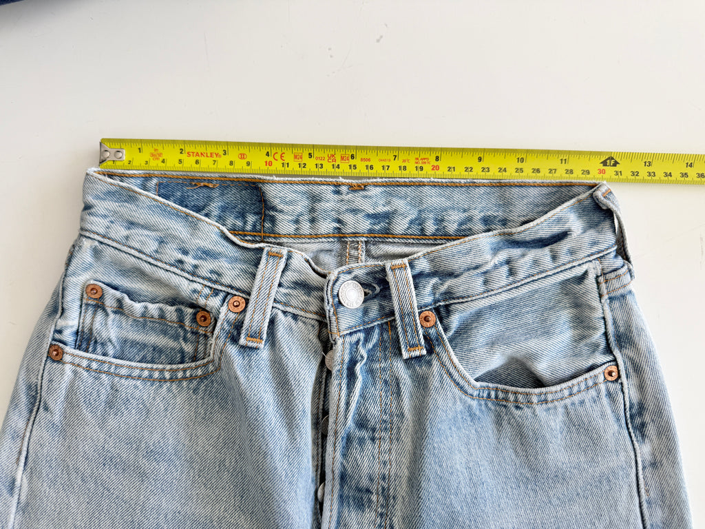 W24 L31 vintage Levis 501 23-24” measured light blue fade denim 90s Levi’s 501s USA