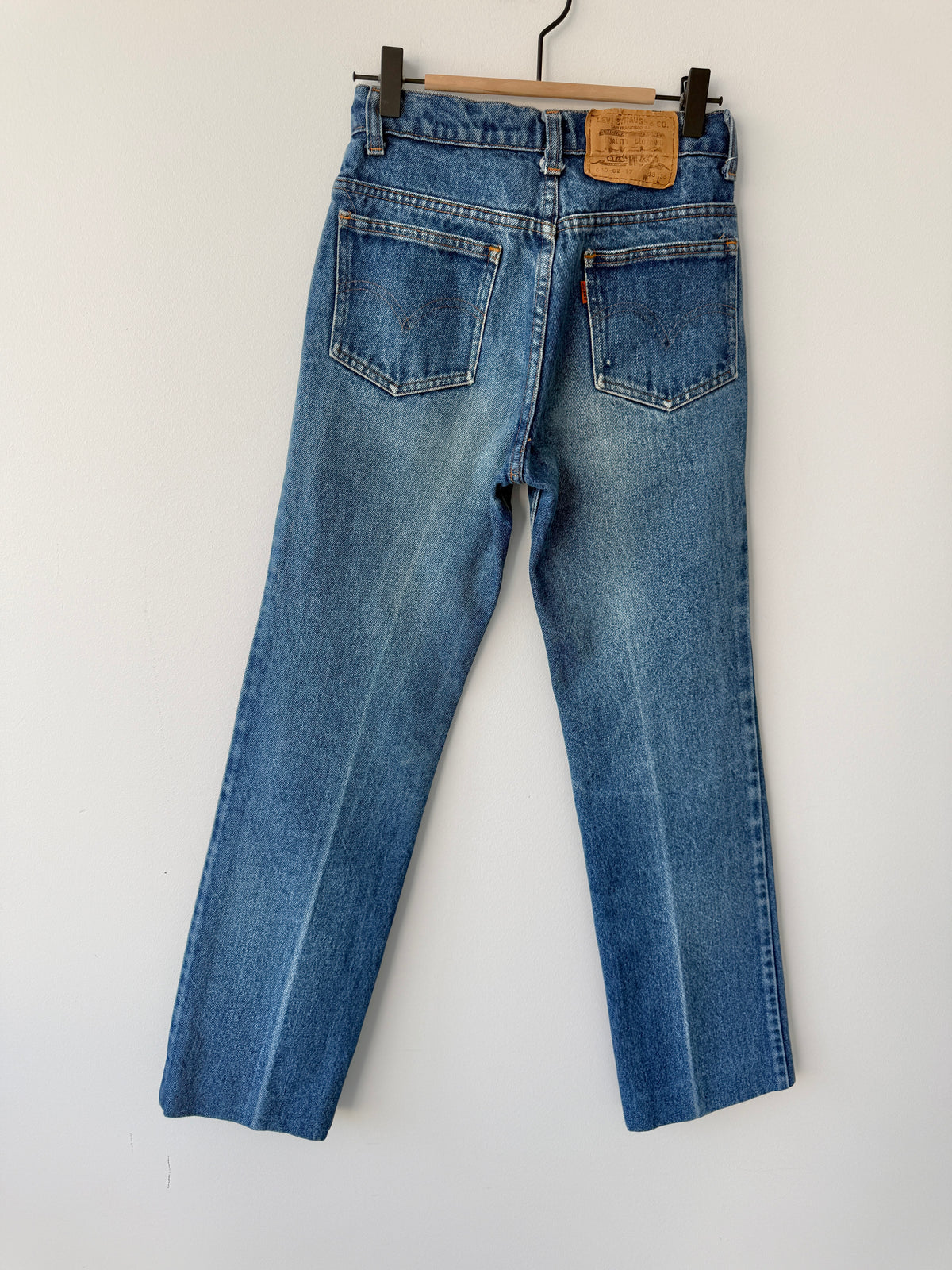 W25 L32 vintage Levis 630 02 17 dark blue fold lines  24/25” measured waist 630s USA 80s slim hips