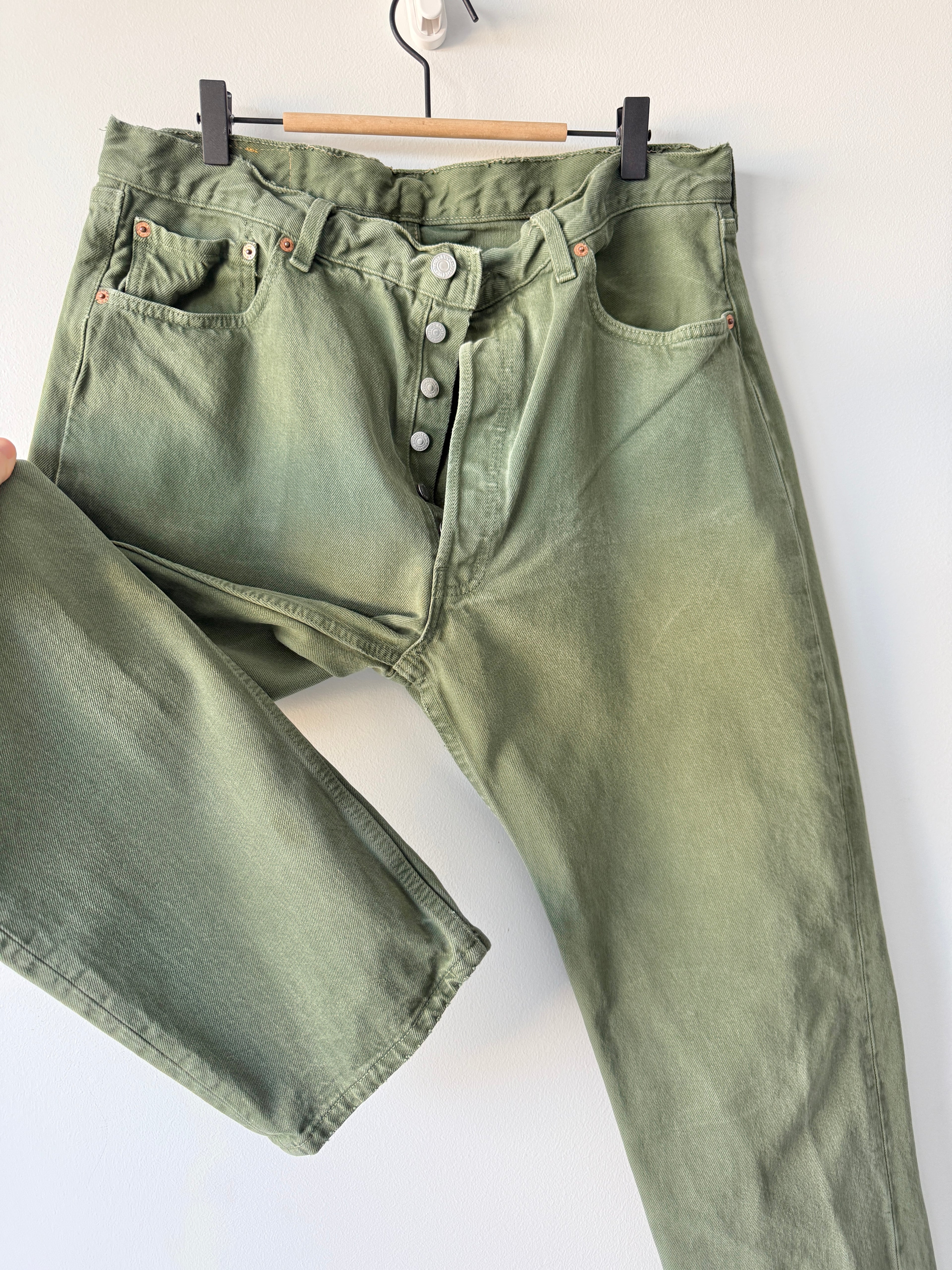 W35 L31 vintage Levis 501 34-35” measured dark green denim 90s USA 501s