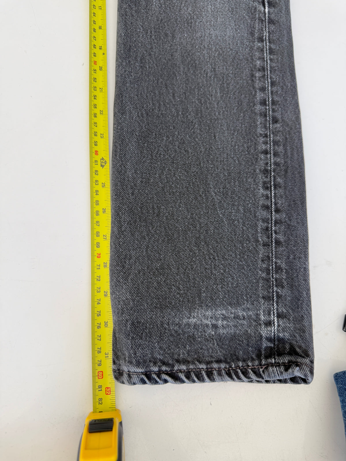 W27 L31 vintage Levis 501s 26/27” measured black faded 501s 90s USA