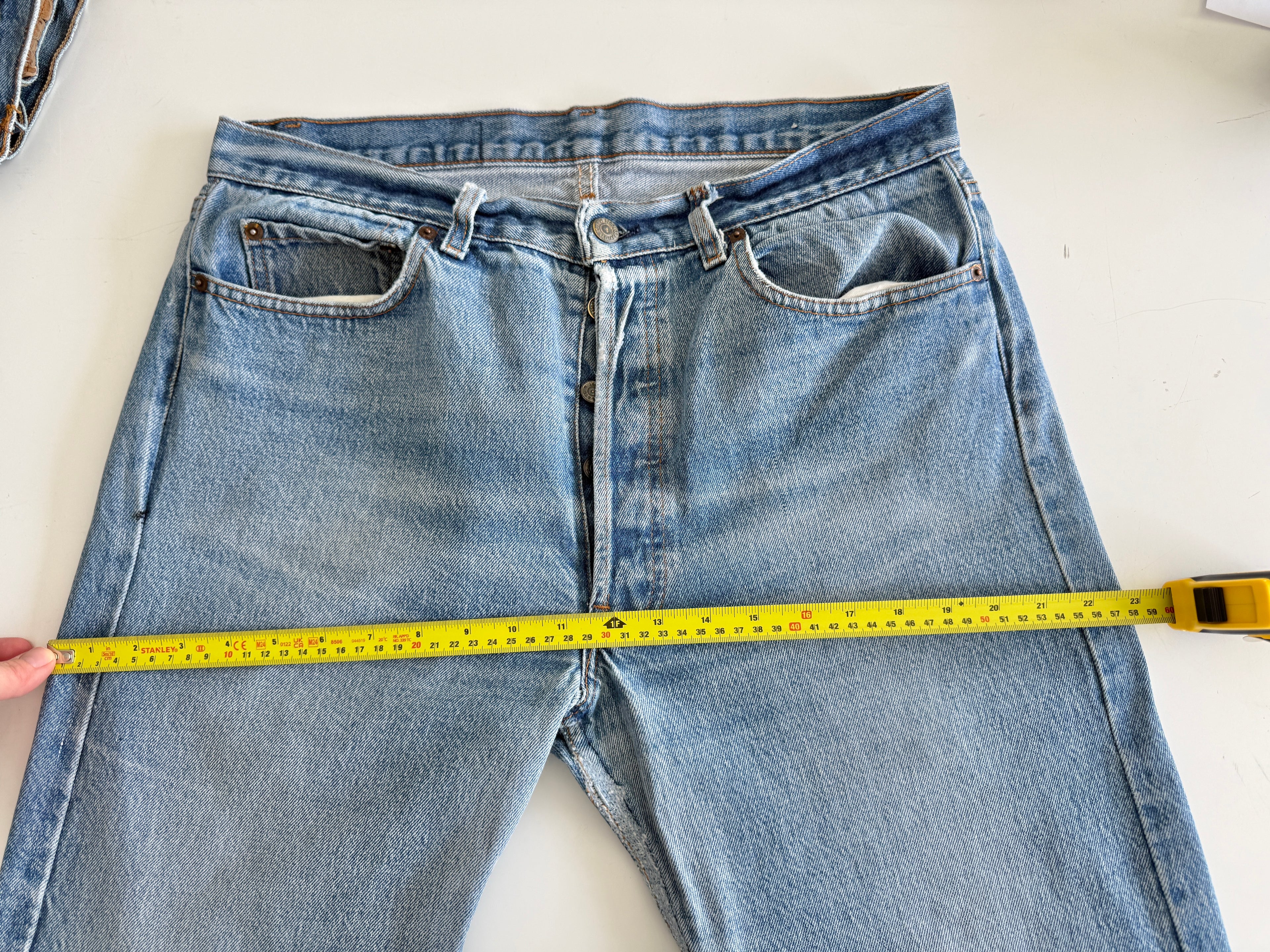 W34 L30 vintage Levis 501 33-34” measured dark faded blue denim 80s Levi’s 501s USA