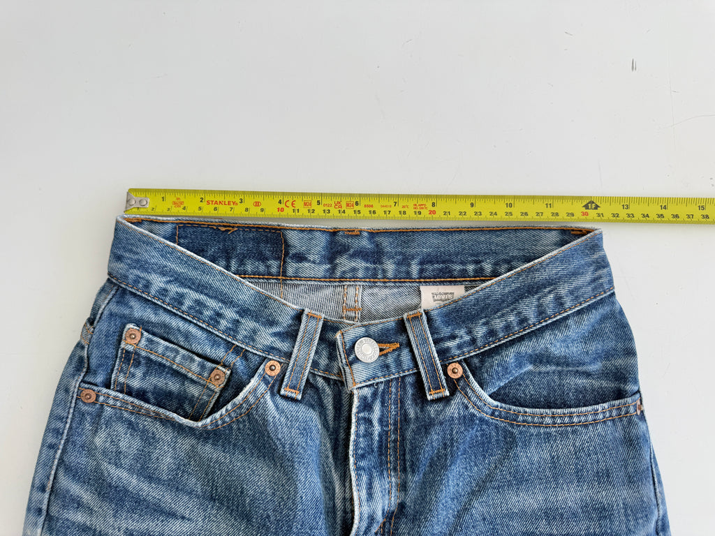 W24 L31 vintage Levis 517 24” measured waist dark faded blue USA 90s 517s