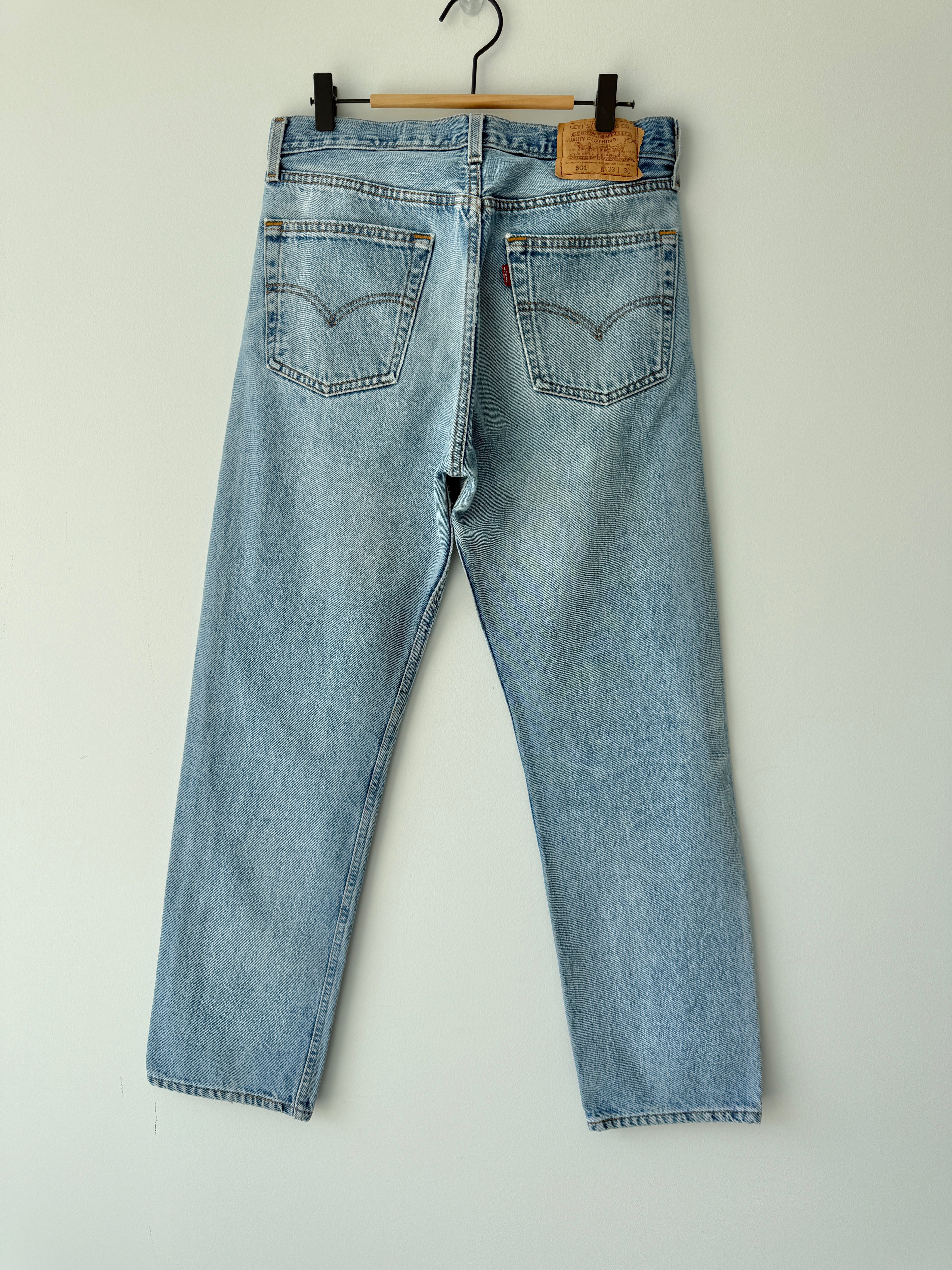W31 L30 vintage Levis 501 30/31” measured waist medium faded blue 501s amazing fade 90s USA denim