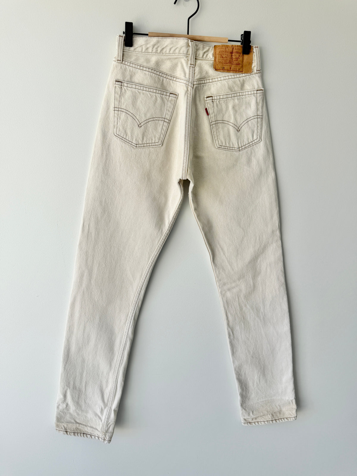 W27 L34 vintage Levis 501s 26/27” measured beige 501s 90s USA
