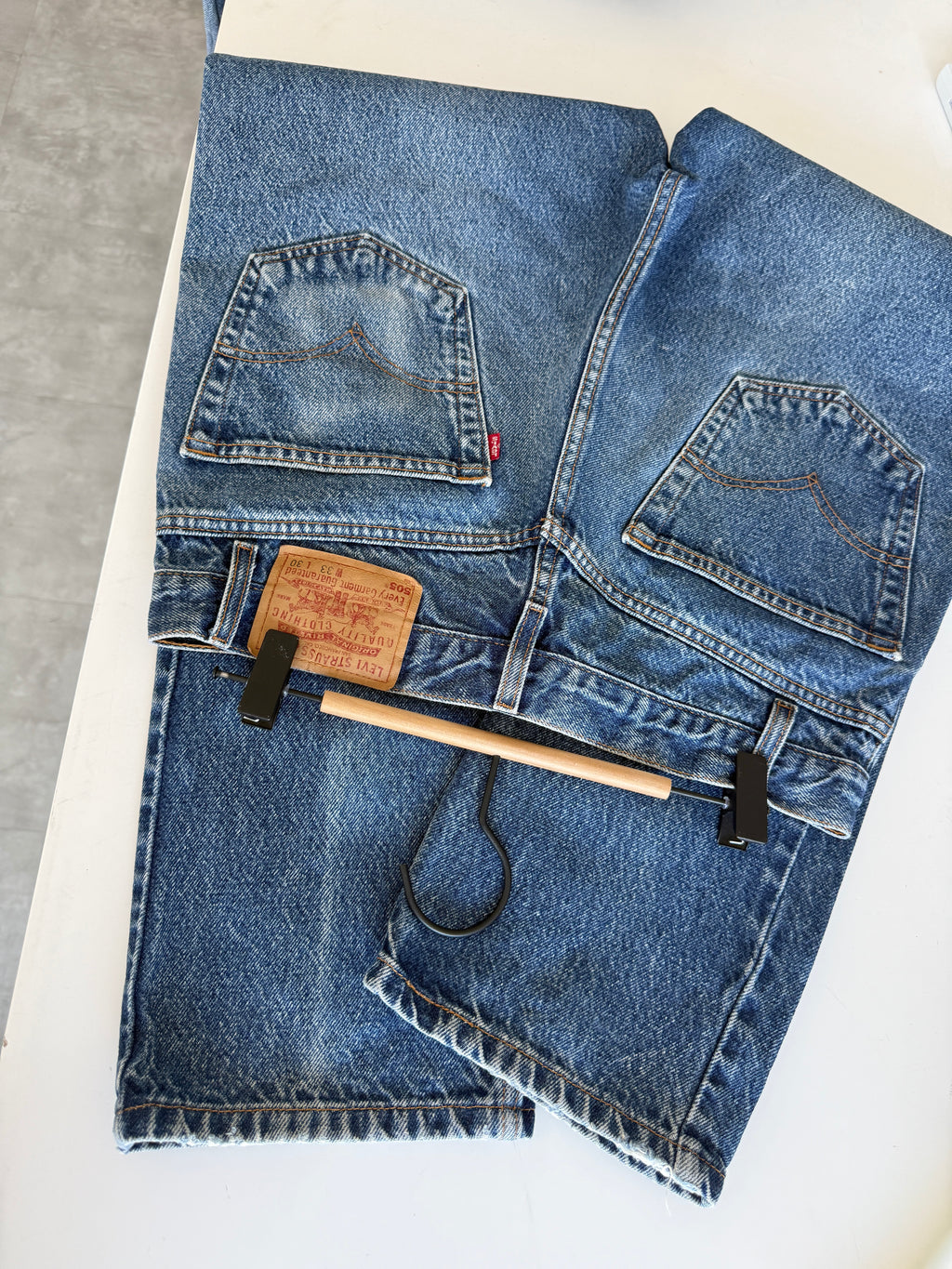W31 L29 vintage Levis 505 30/31” measured waist dark blue 505s made in 90s  Wallet mark