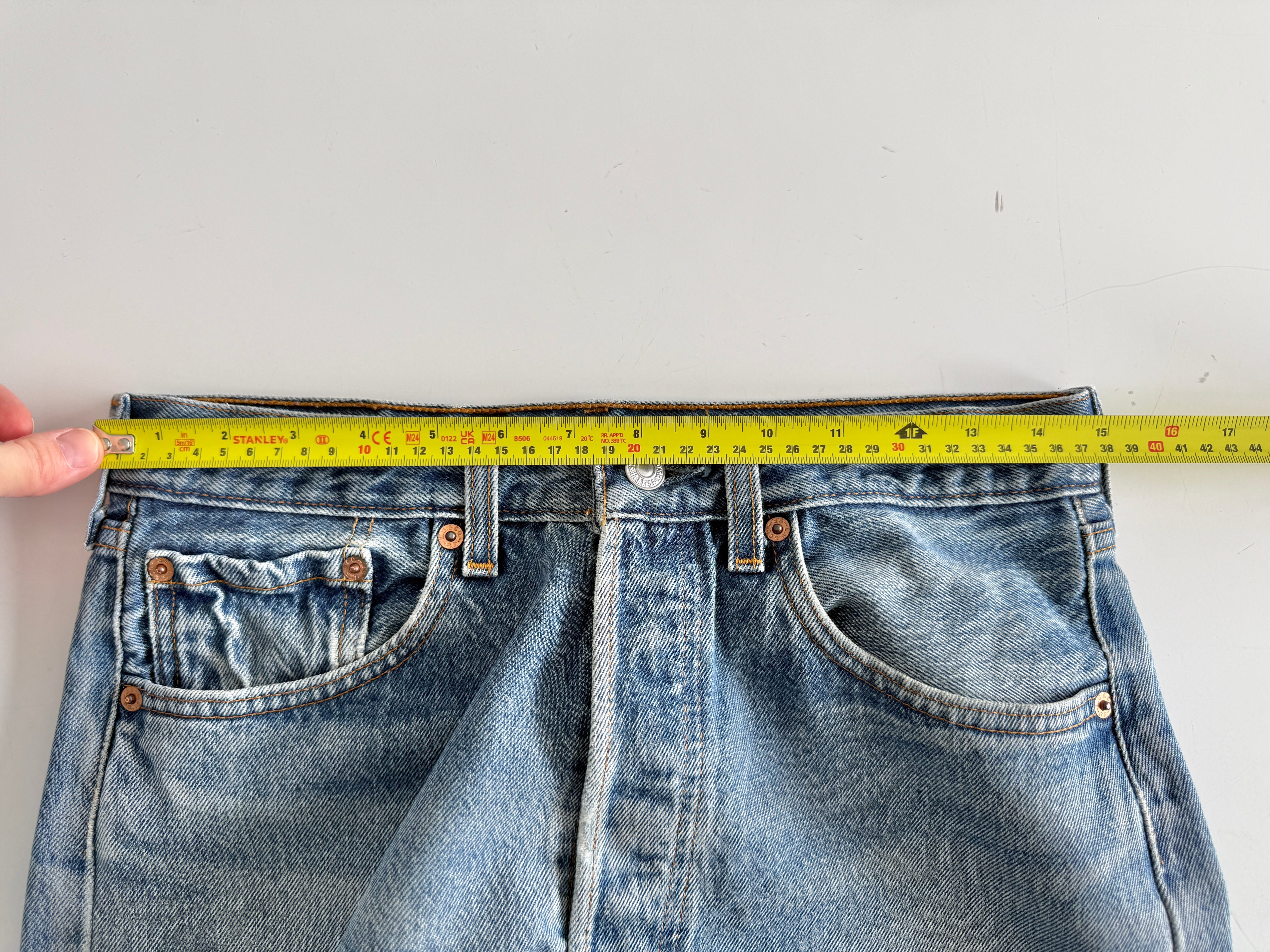 Soft W29 L34 vintage Levis 501 28/29” measured unique faded blue denim 90s USA Levi’s 501s