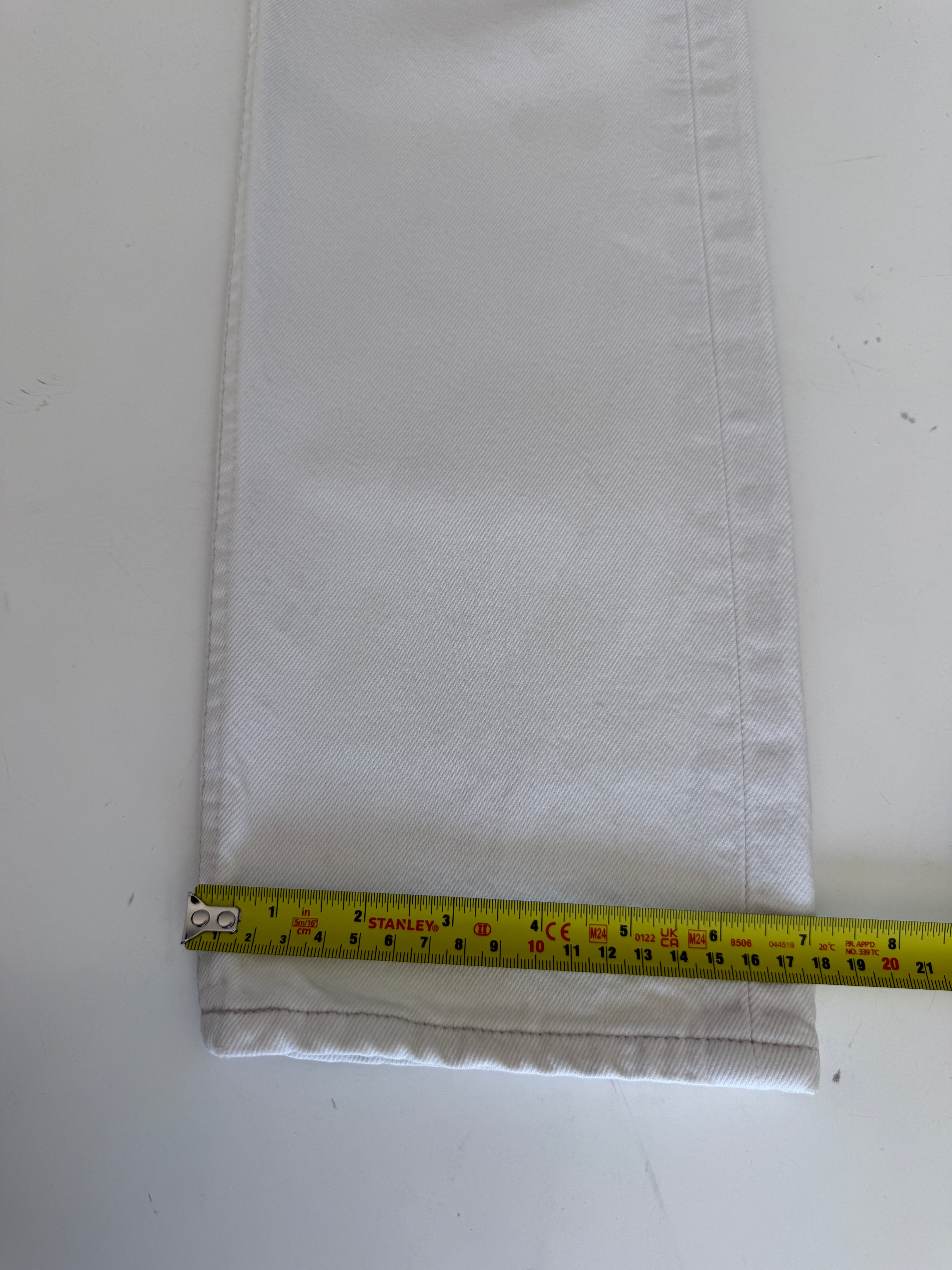 W25 L31 vintage Levis 501 25” measured waist white Y2K 501s