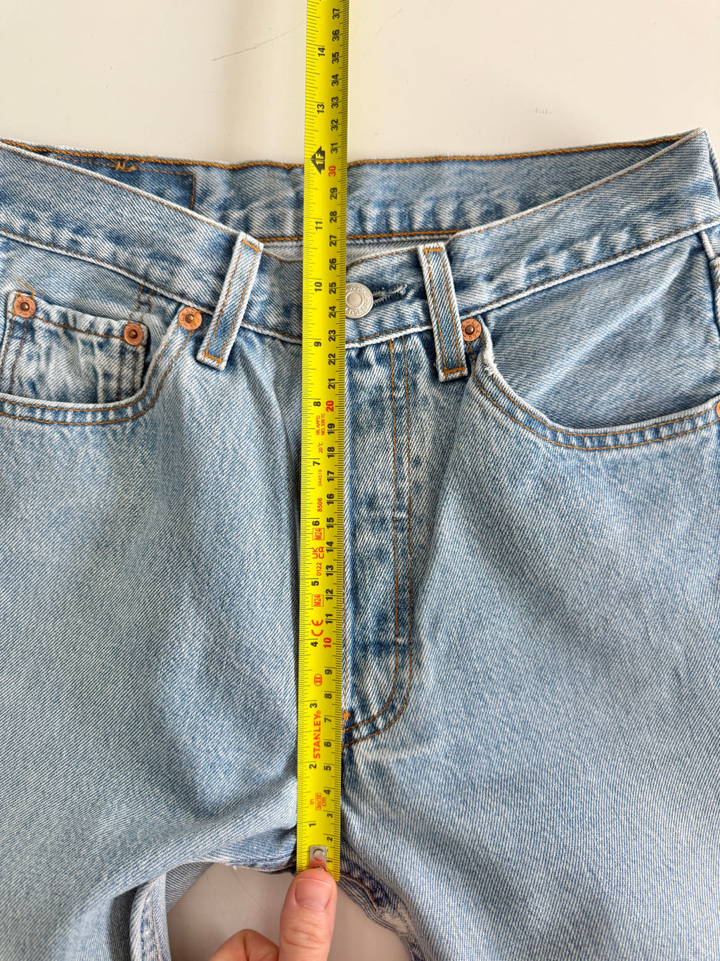 W25 L29 vintage Levis 501 24-25” light blue 90s Levi’s 501s