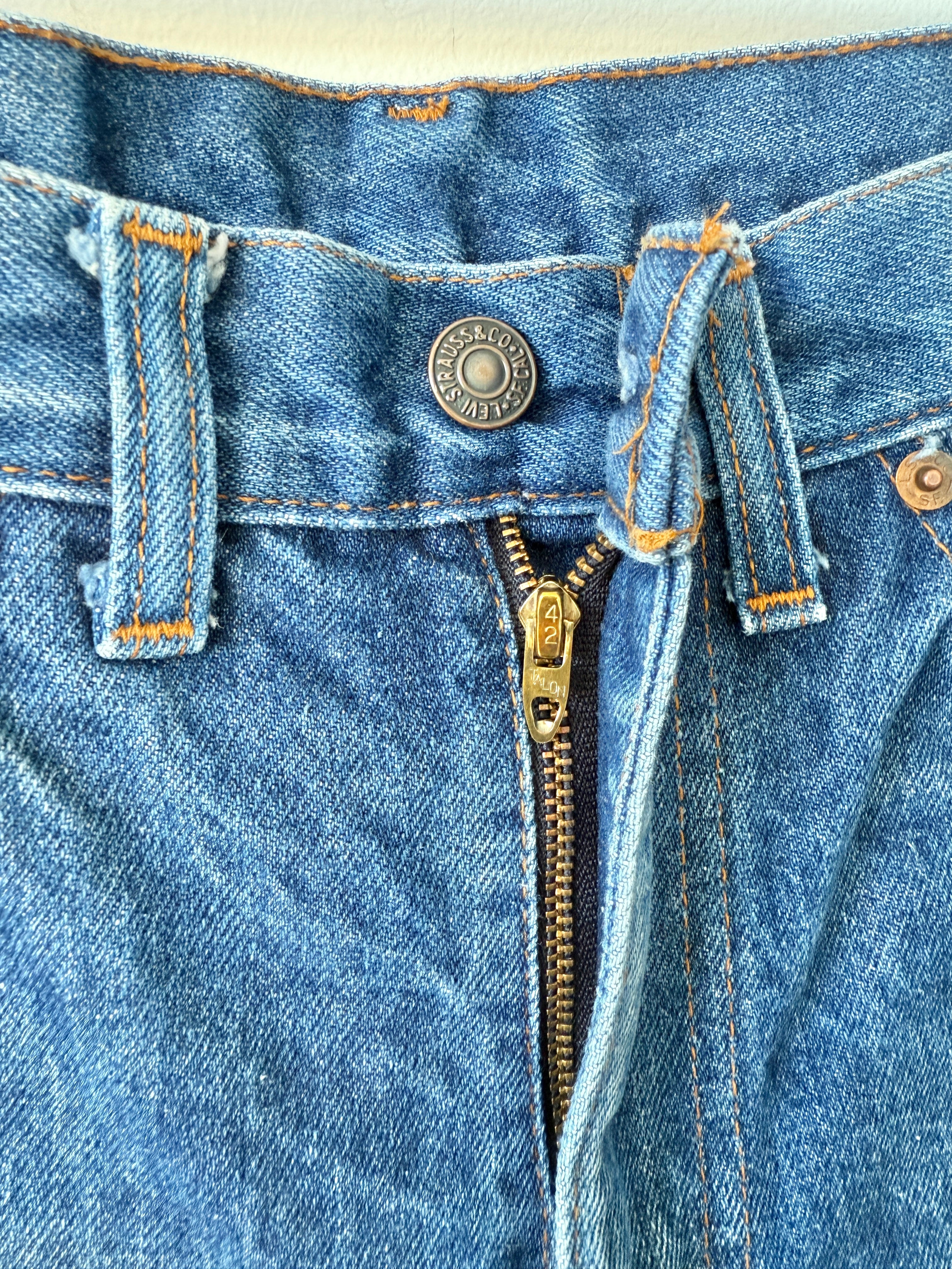 W26 L30 vintage Levis 630 26” measured light faded blue 80s Levi’s 630’s