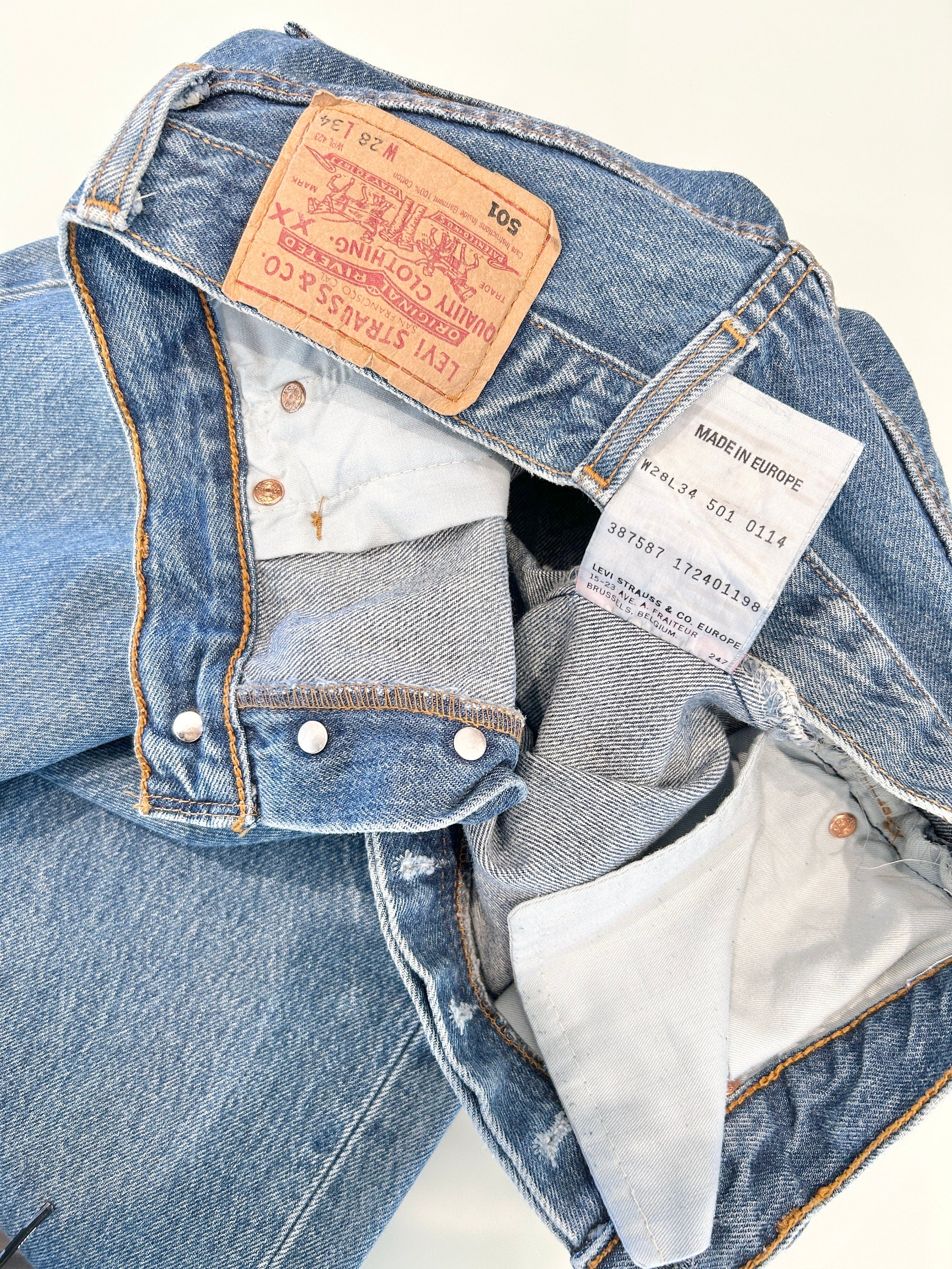 Levis 501 jeans w27 L33 light blue 90s levis medium blue denim 501 vintage Levi’s blue denim 501 vintage