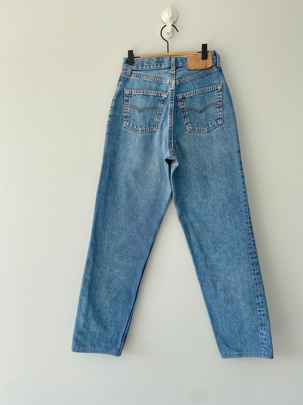 Vintage Levi’s 901  w26” L28” made in USA  Faded medium blue denim