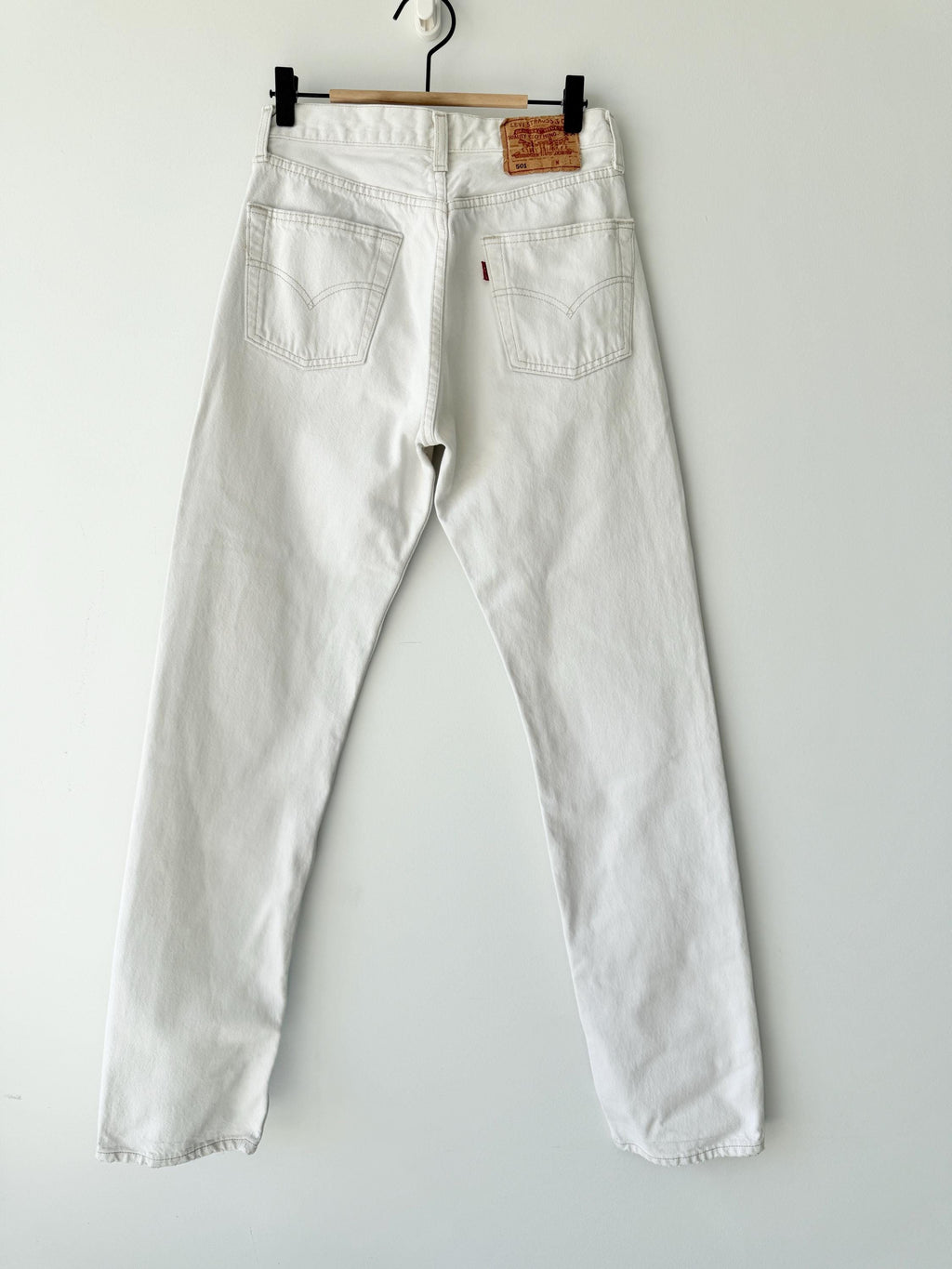W27 L33 Levis 501 vintage 26-27” waist off white 501s made in Spain 90s