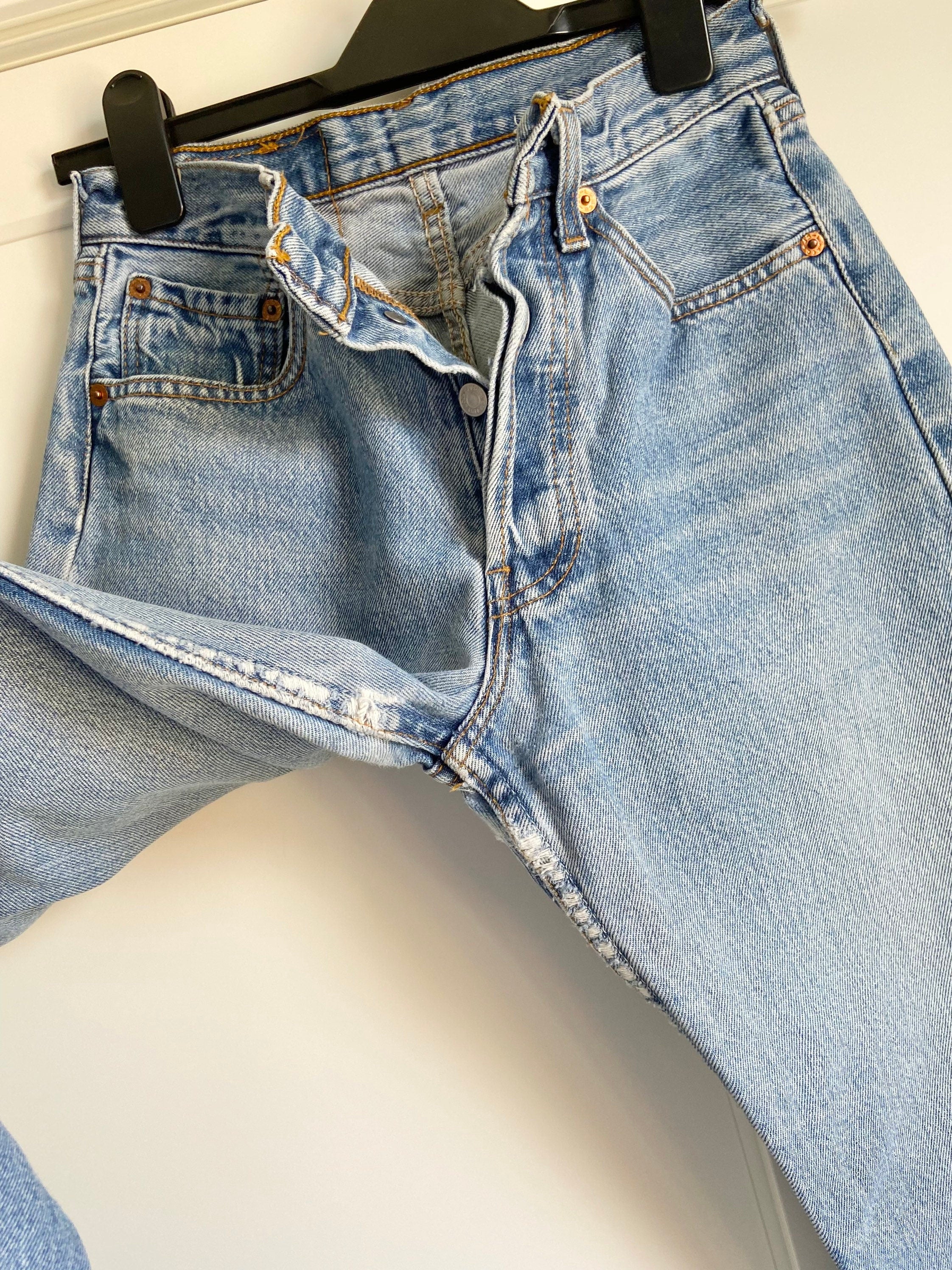 Vintage Levi’s 501 w24 waist made in France