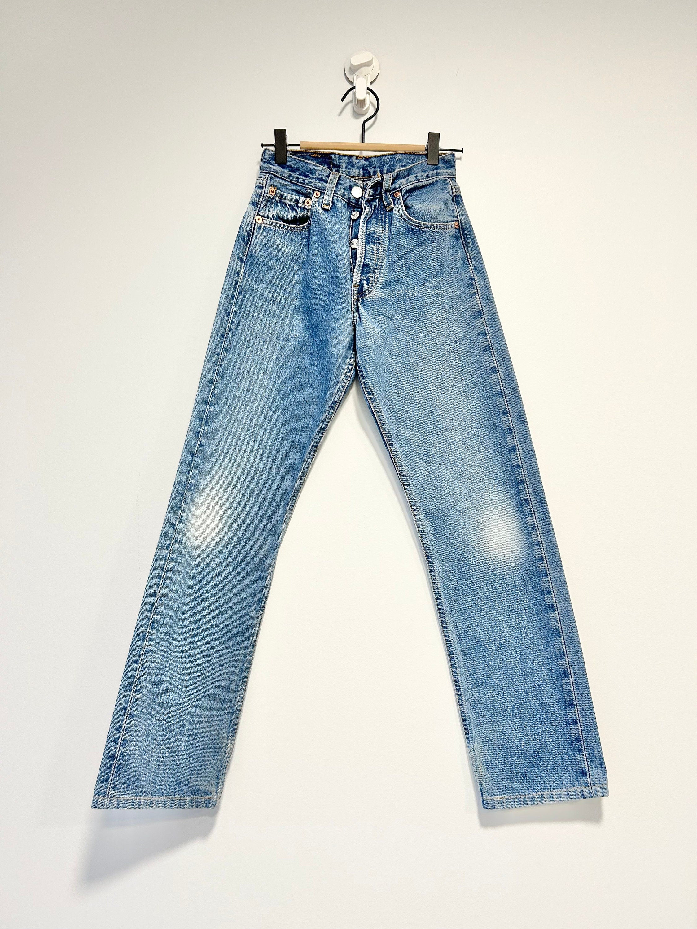 Levis 501 jeans w23 L27 medium blue denim faded blue wash light blue 501 vintage 501s