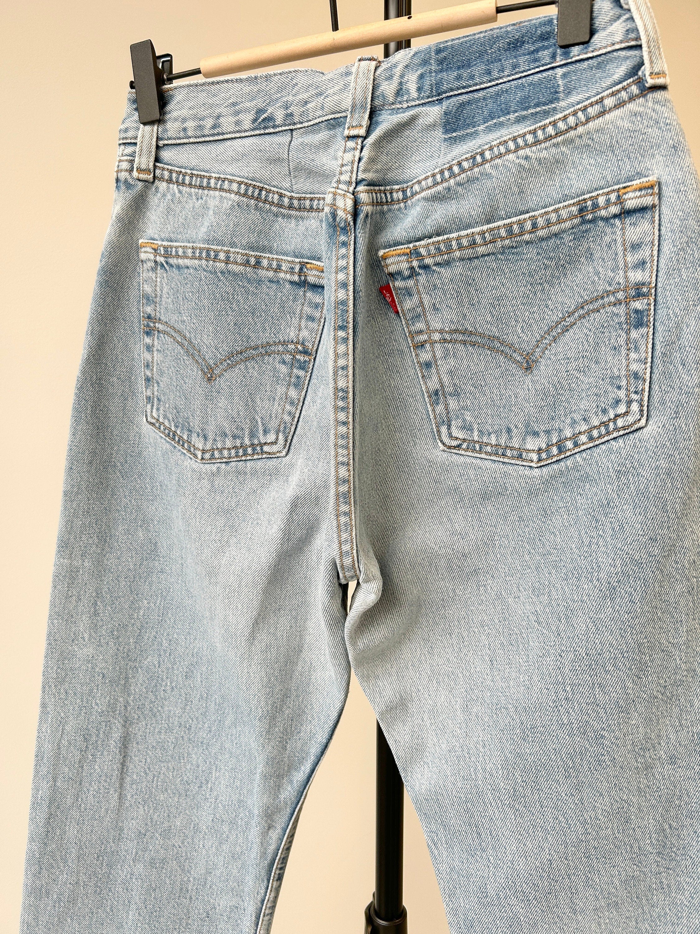 Levis 501 jeans w25 L29 light blue 90s levis faded Stonewash light blue denim 501 vintage Levi’s faded blue denim 501 vintage