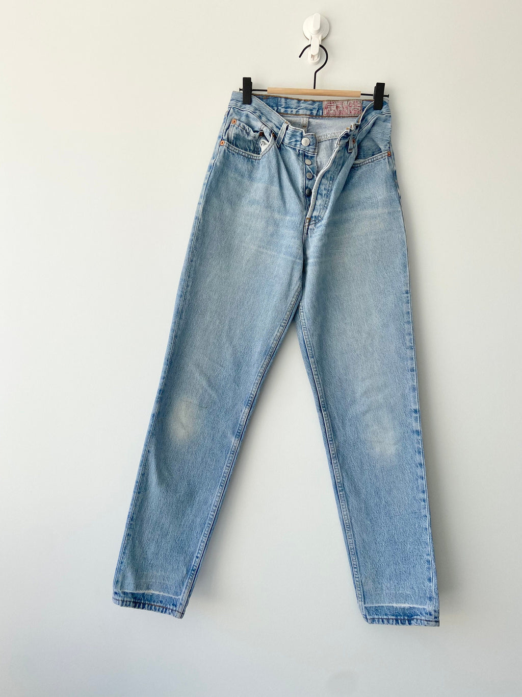 Vintage Levi’s 901  w26” L28” made in France 1994