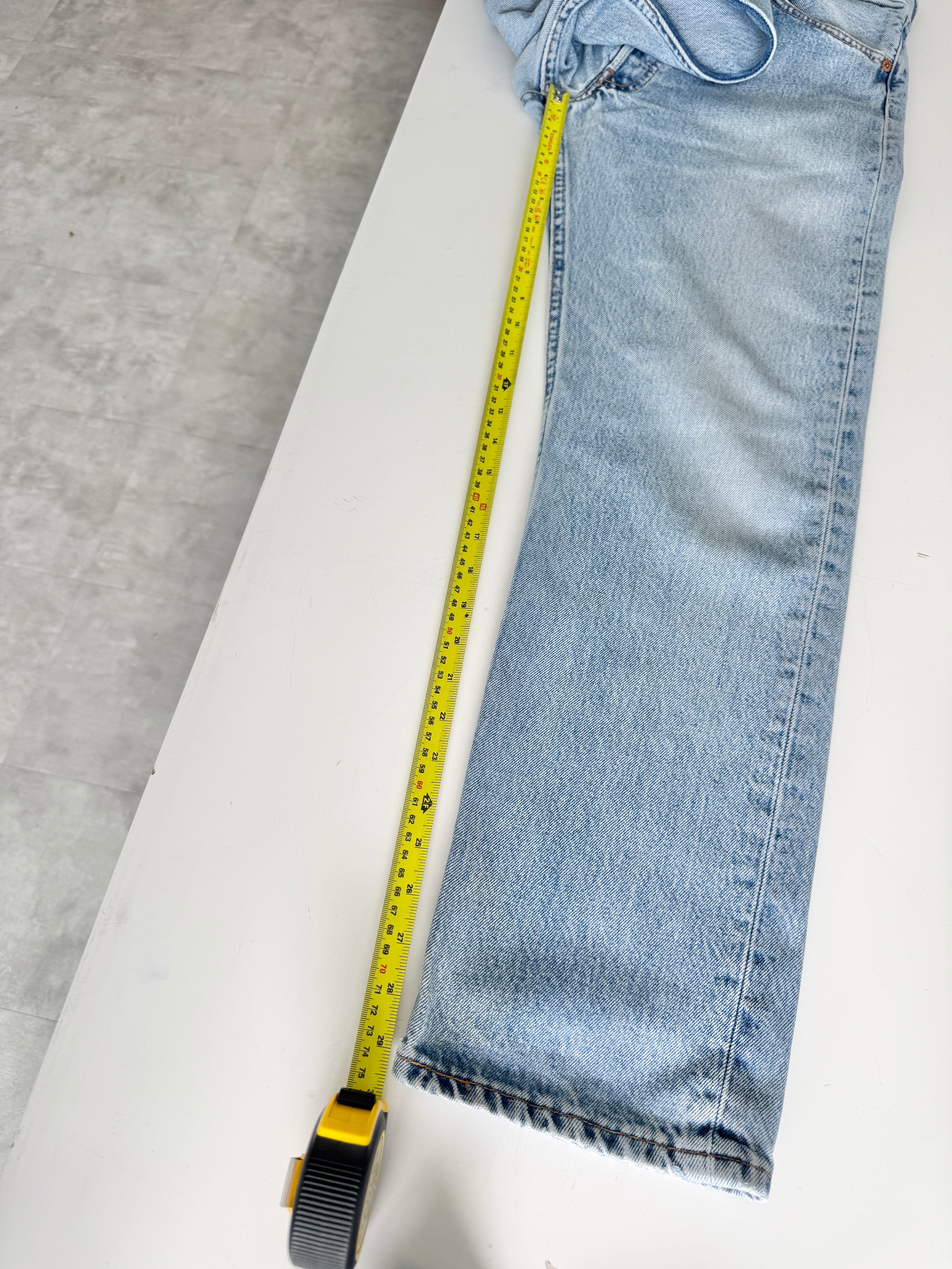 W29 L29 vintage Levis 501 29” light blue Levi’s 501s Y2K