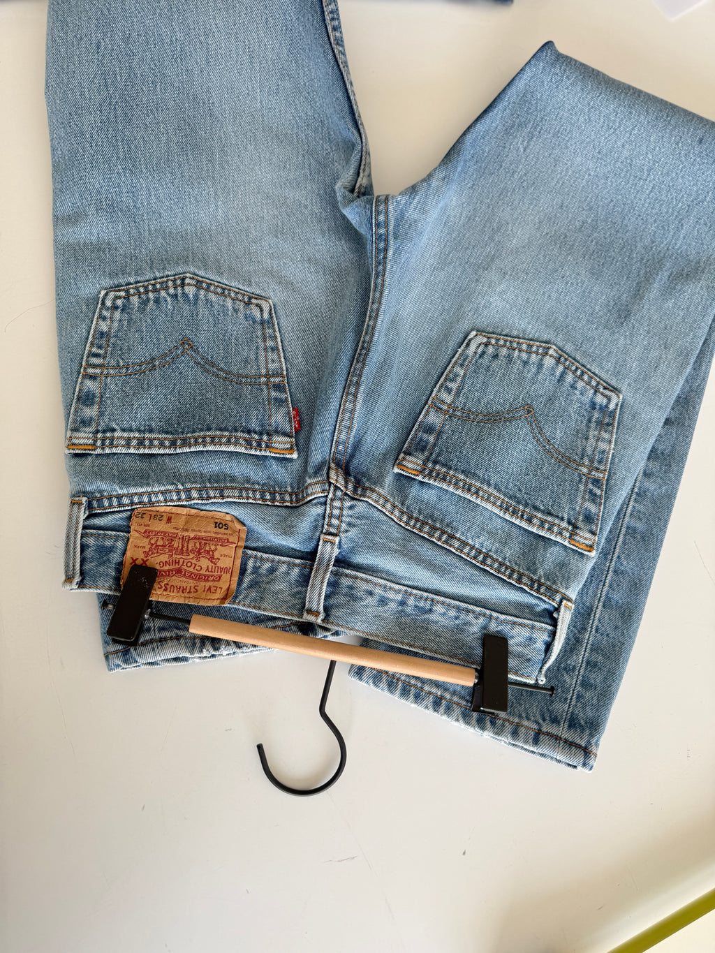 W26 L30 vintage Levis 501 25-26” measured medium blue 90s Levi’s 501s