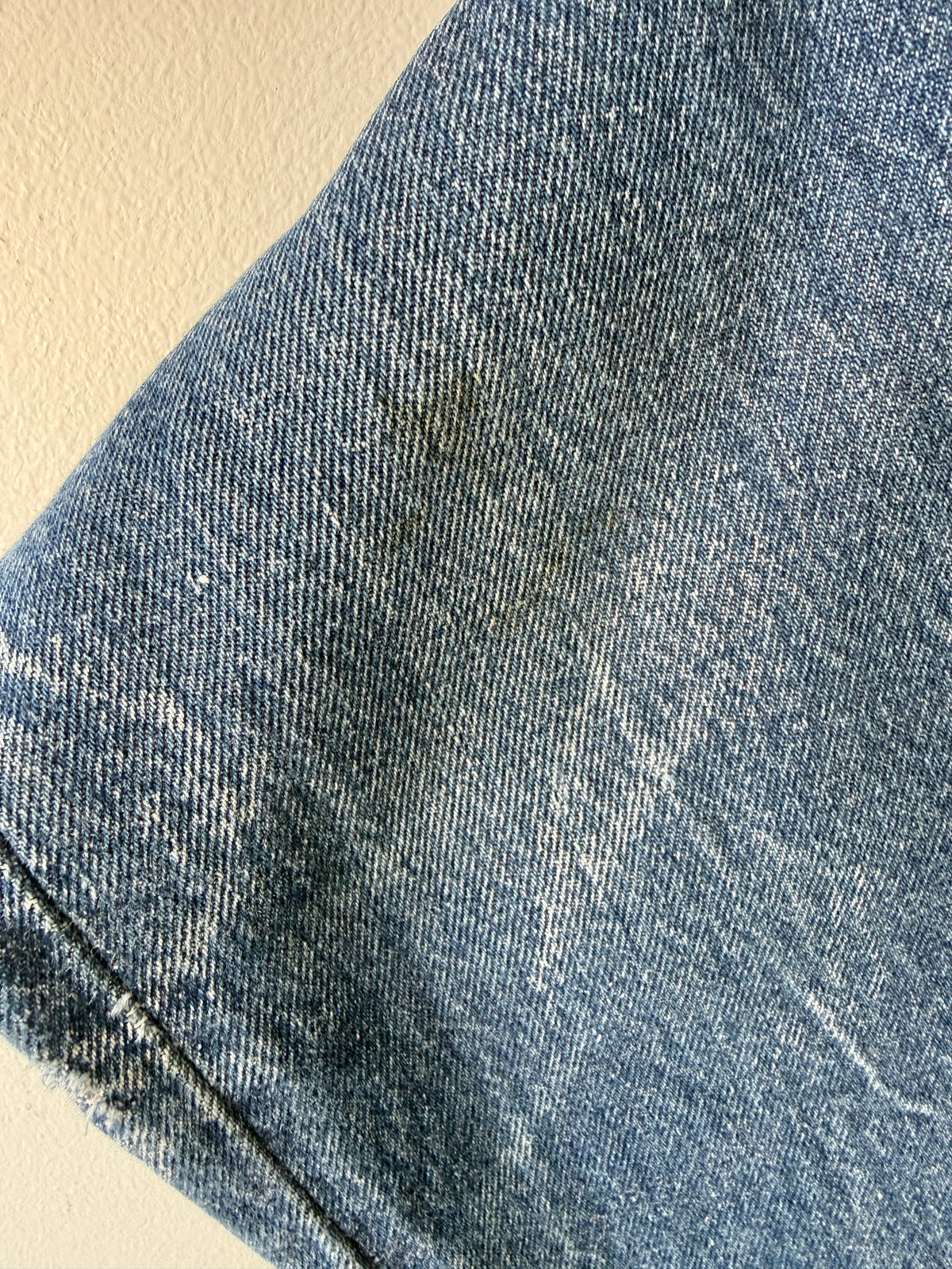 W26 L27 vintage Levis 501 25/26” measured raw blue 80s USA 501s slim hips