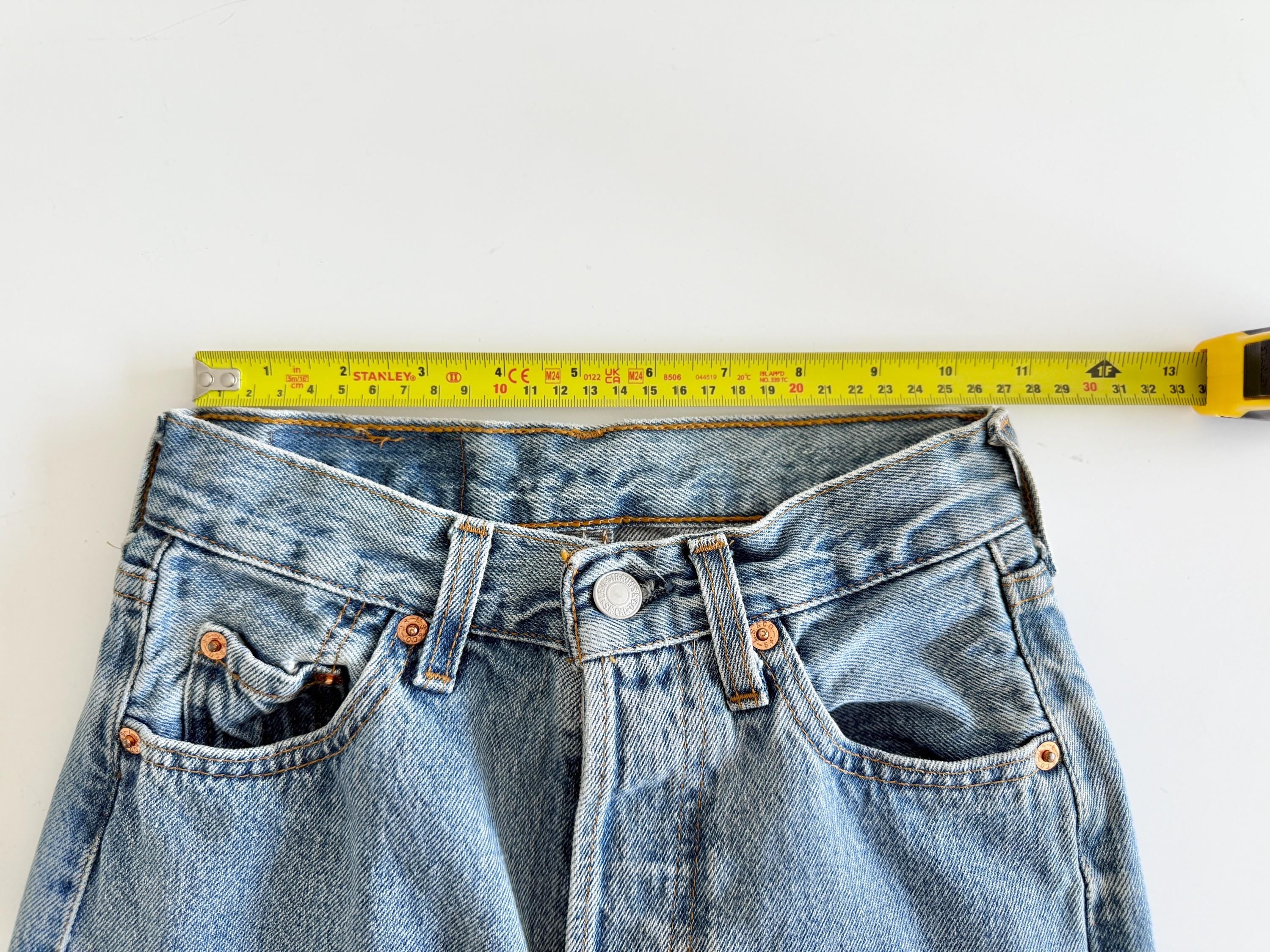 W22 L28 vintage Levis 501 20-22” measured waist medium faded denim made in 90s