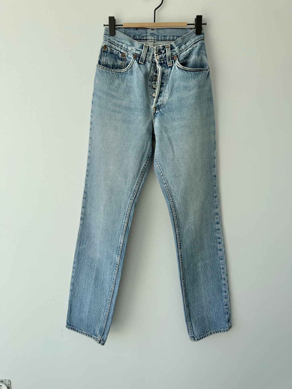 W23 L31 vintage Levis 26501s 22/23” measured light blue 26501s 80s 1984 USA