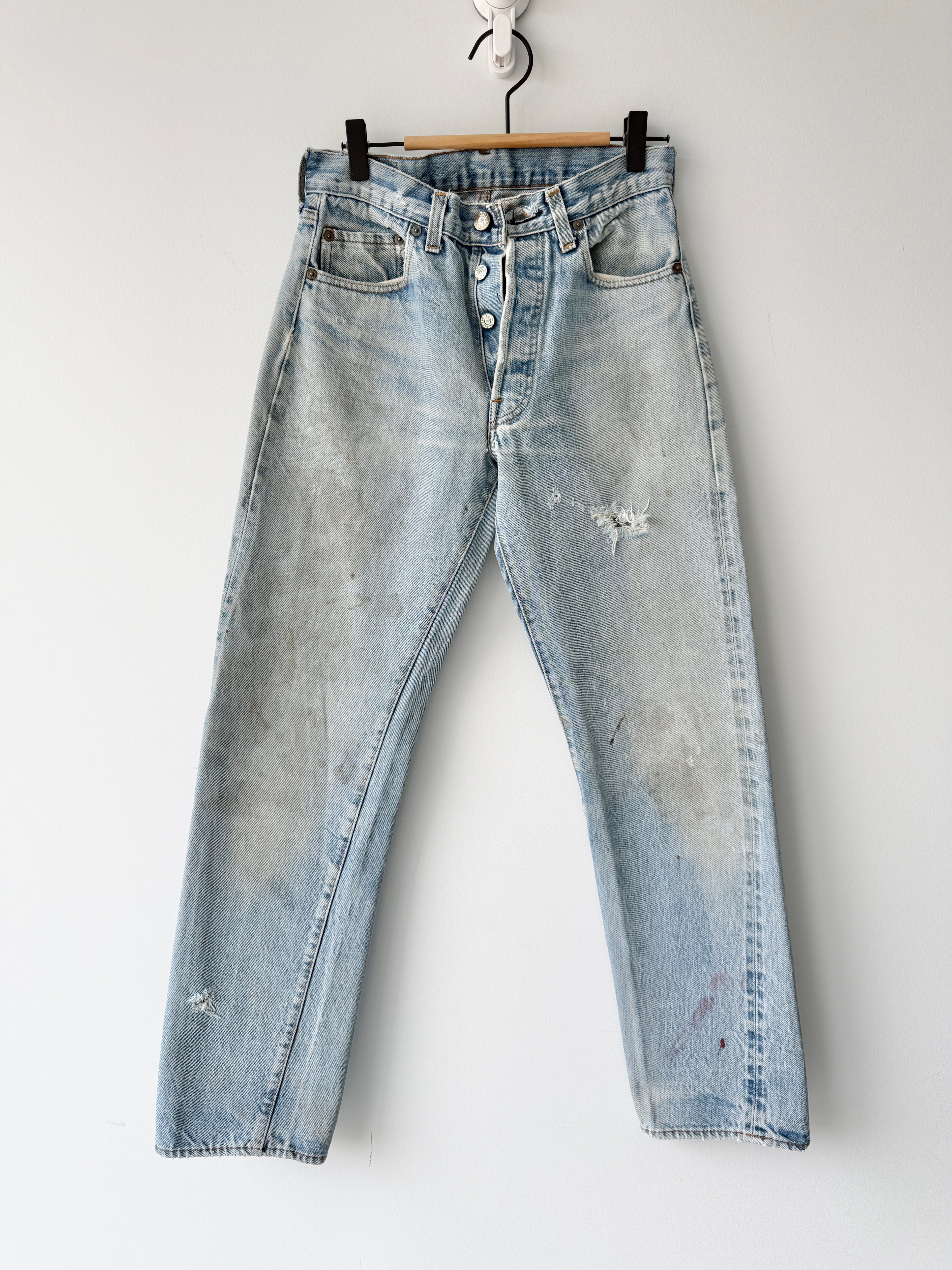 Selvedge W27 L30 vintage Levis 501 26/27” measured light blue faded 80s USA Levi’s 501s